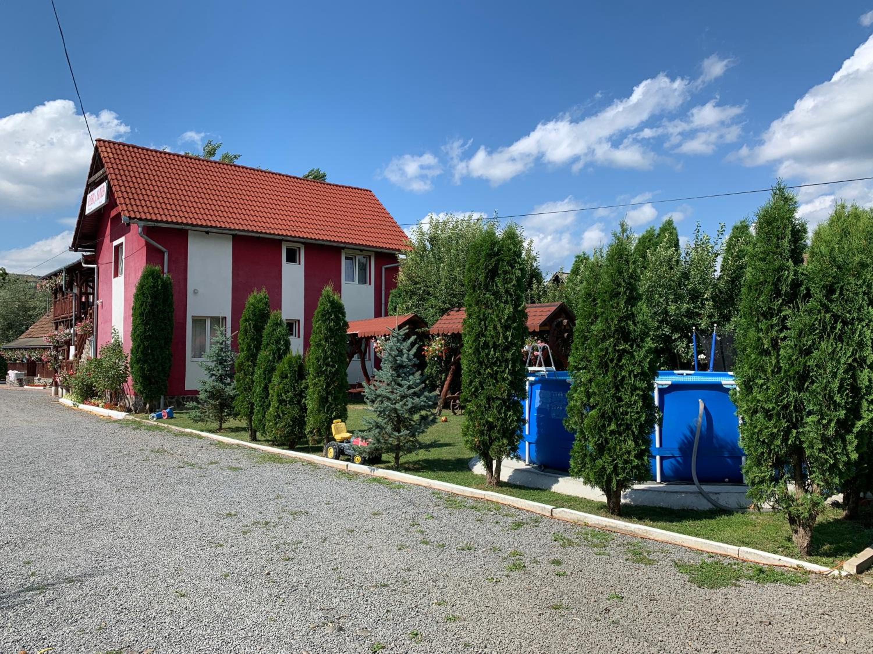 Hotel Pensiunea Robi&Norbi Sovata - Image 1