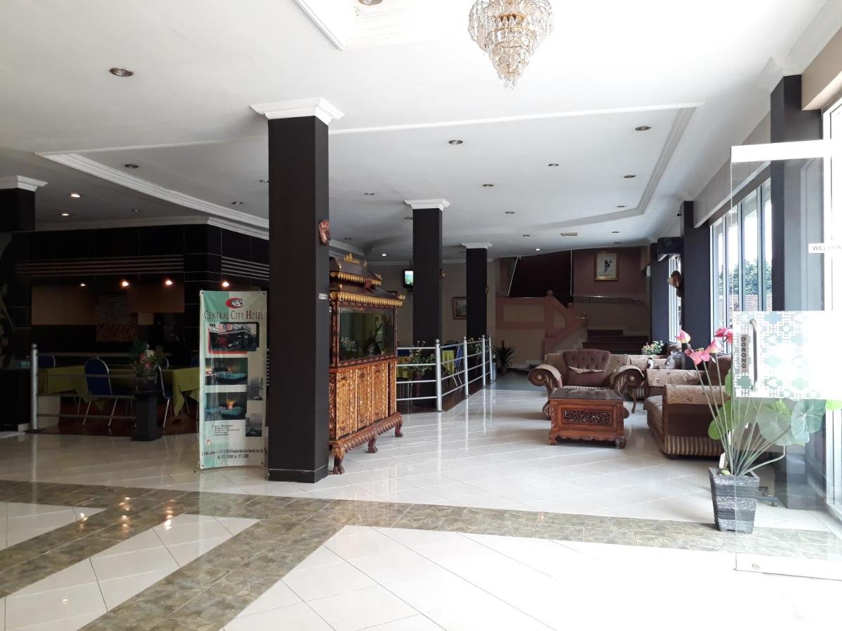 hotel reception