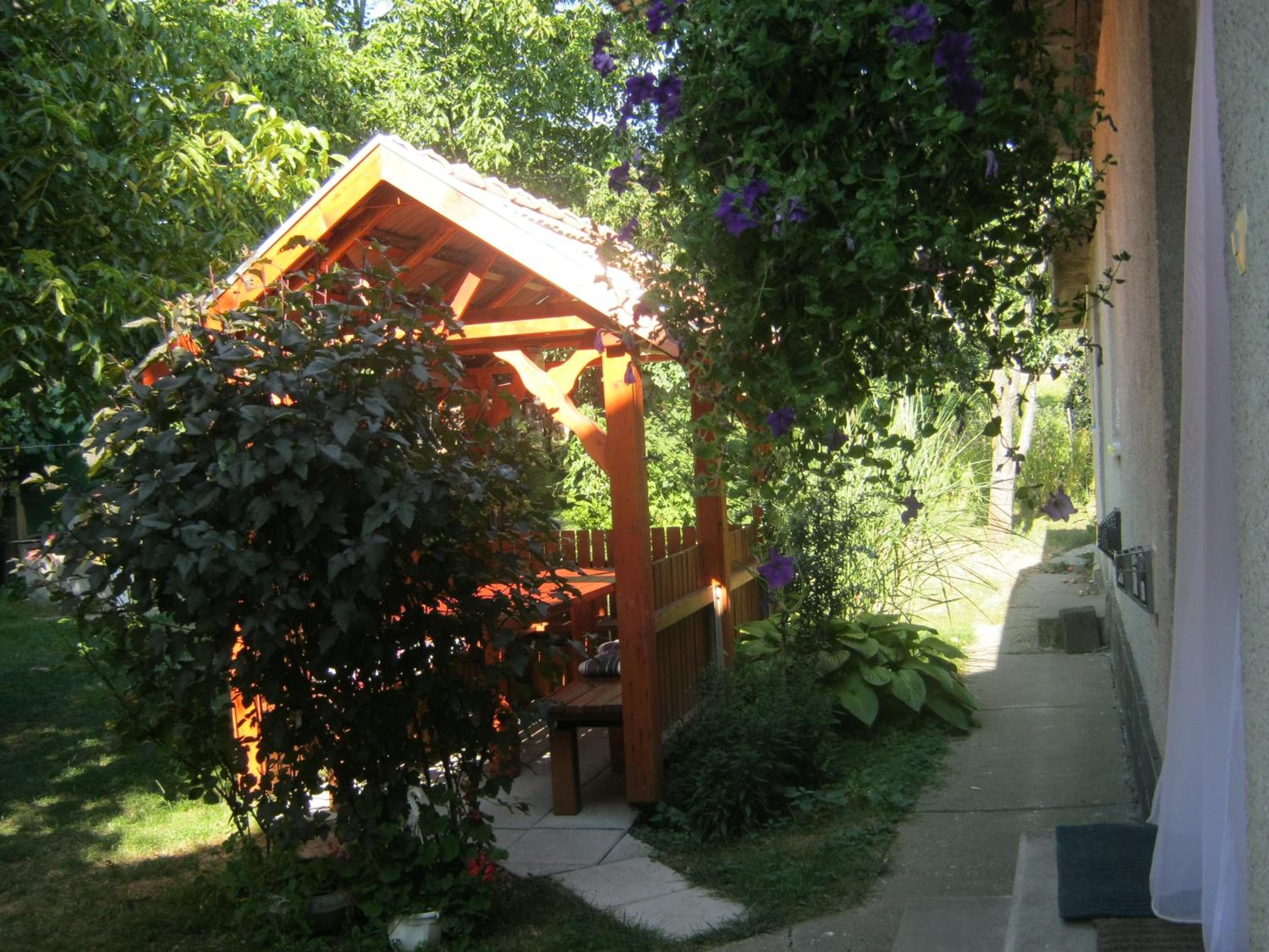 Photo 34