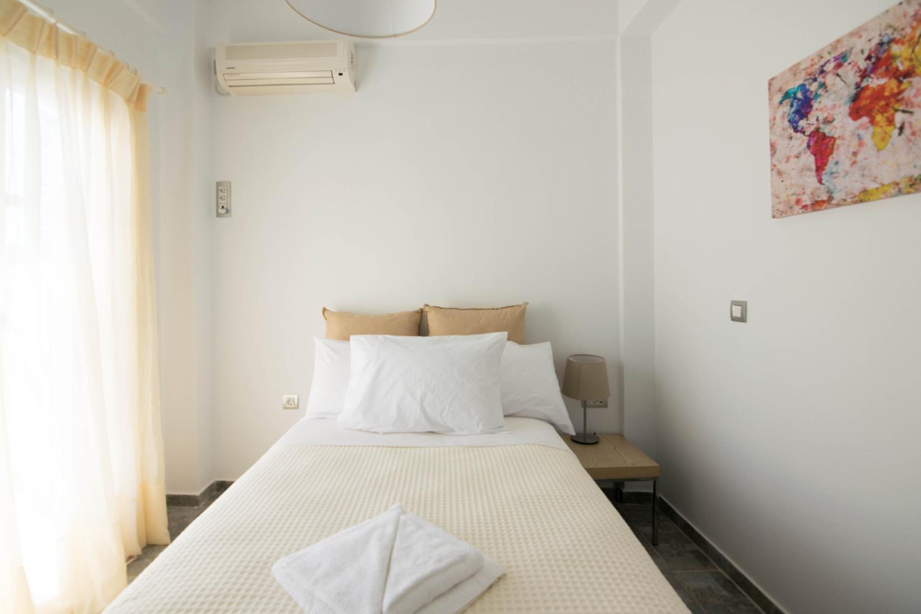 Santorini Villatzio Suites