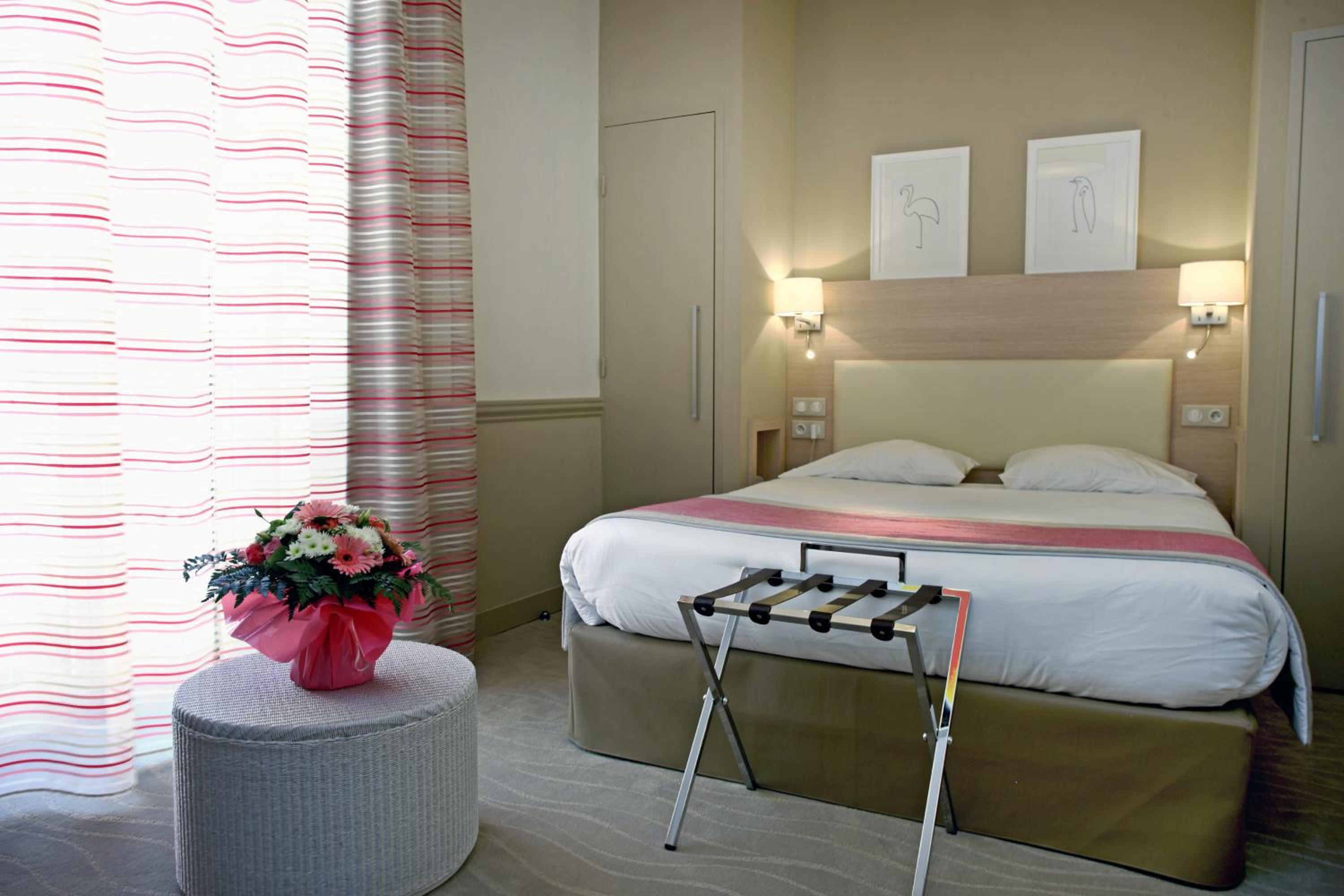 Menton Vacations - Hotel Vacances Bleues Royal Westminster - Property Image 5
