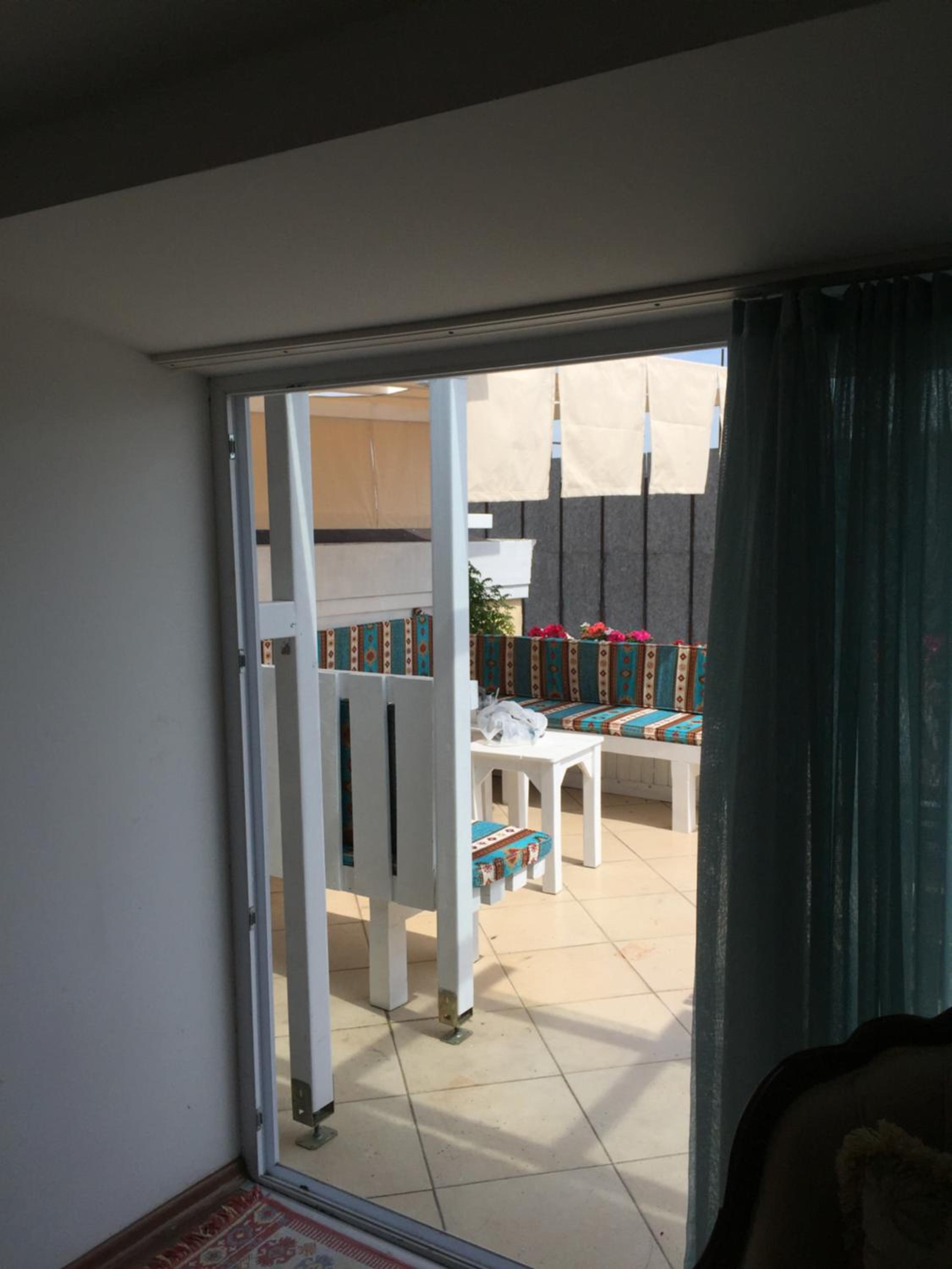 Istanbul Holiday Hotel - Image 41