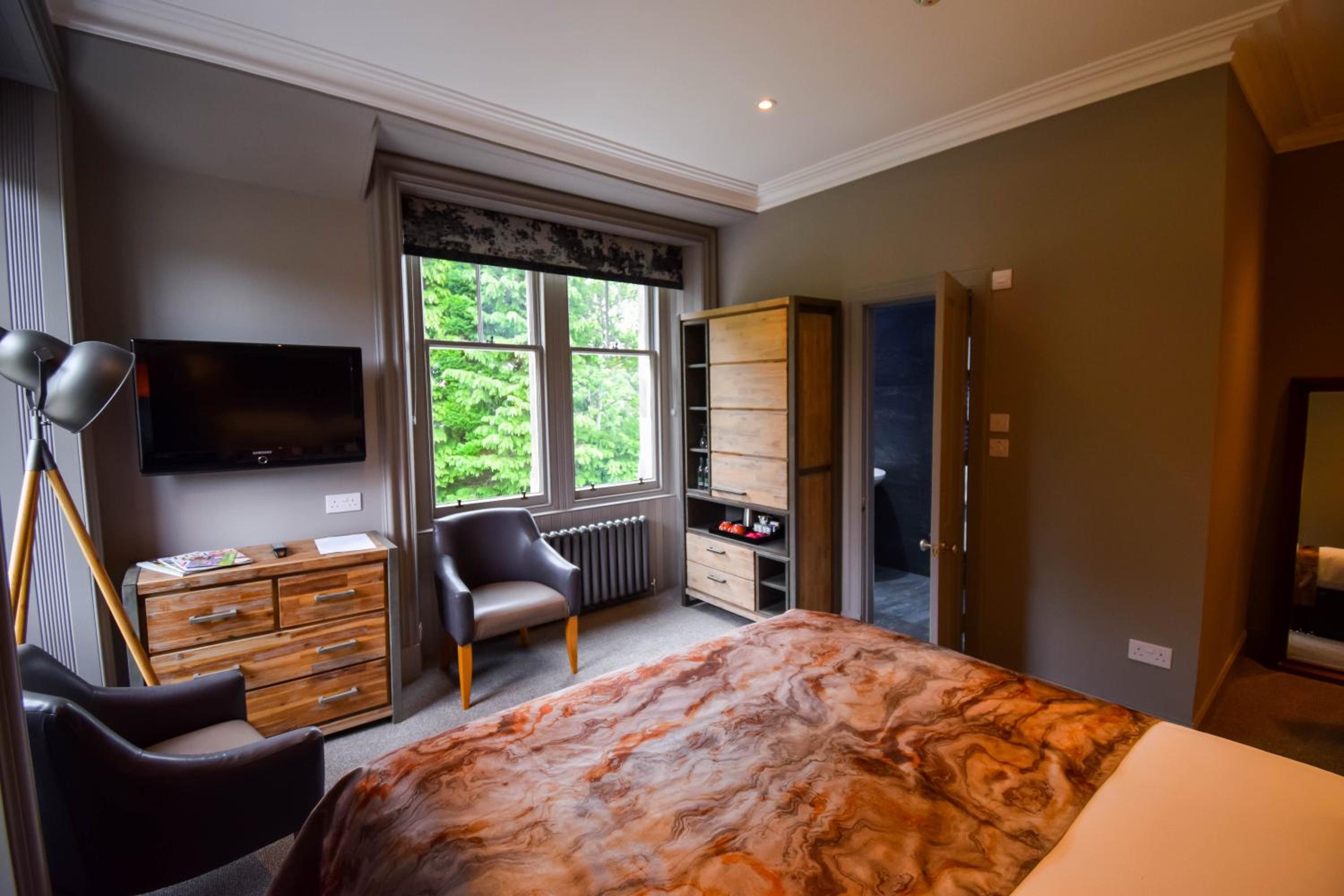 hotel room