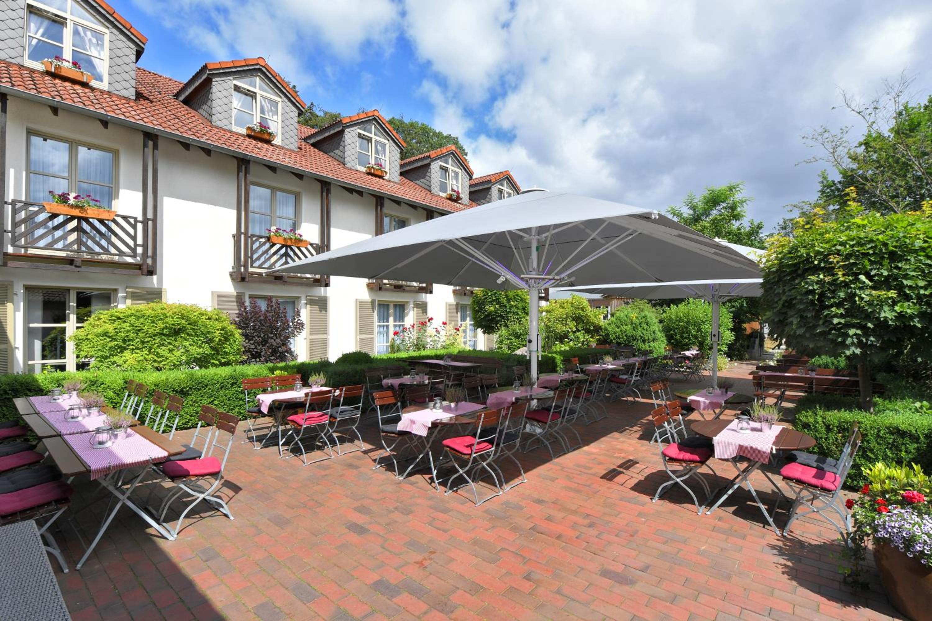 Landhotel Schnuck - Property Image 3
