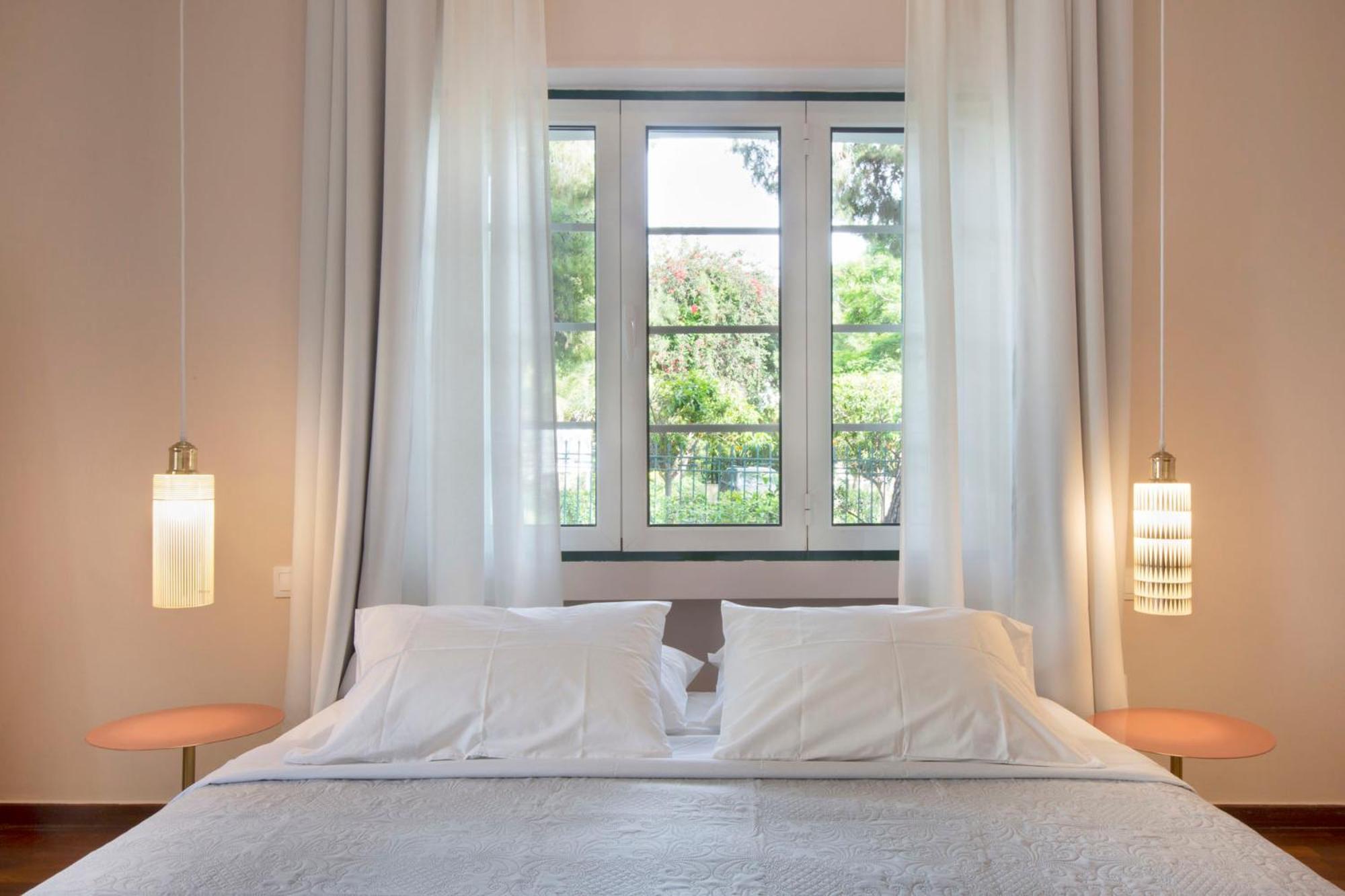 Glyfada Villa 6BR 16ppl Private Pool 300m to Beach