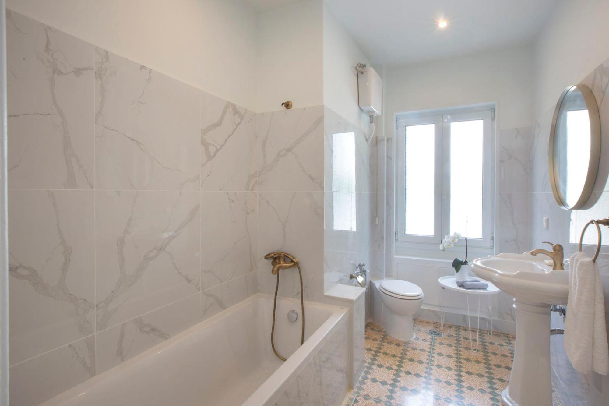 Glyfada Villa 6BR 16ppl Private Pool 300m to Beach