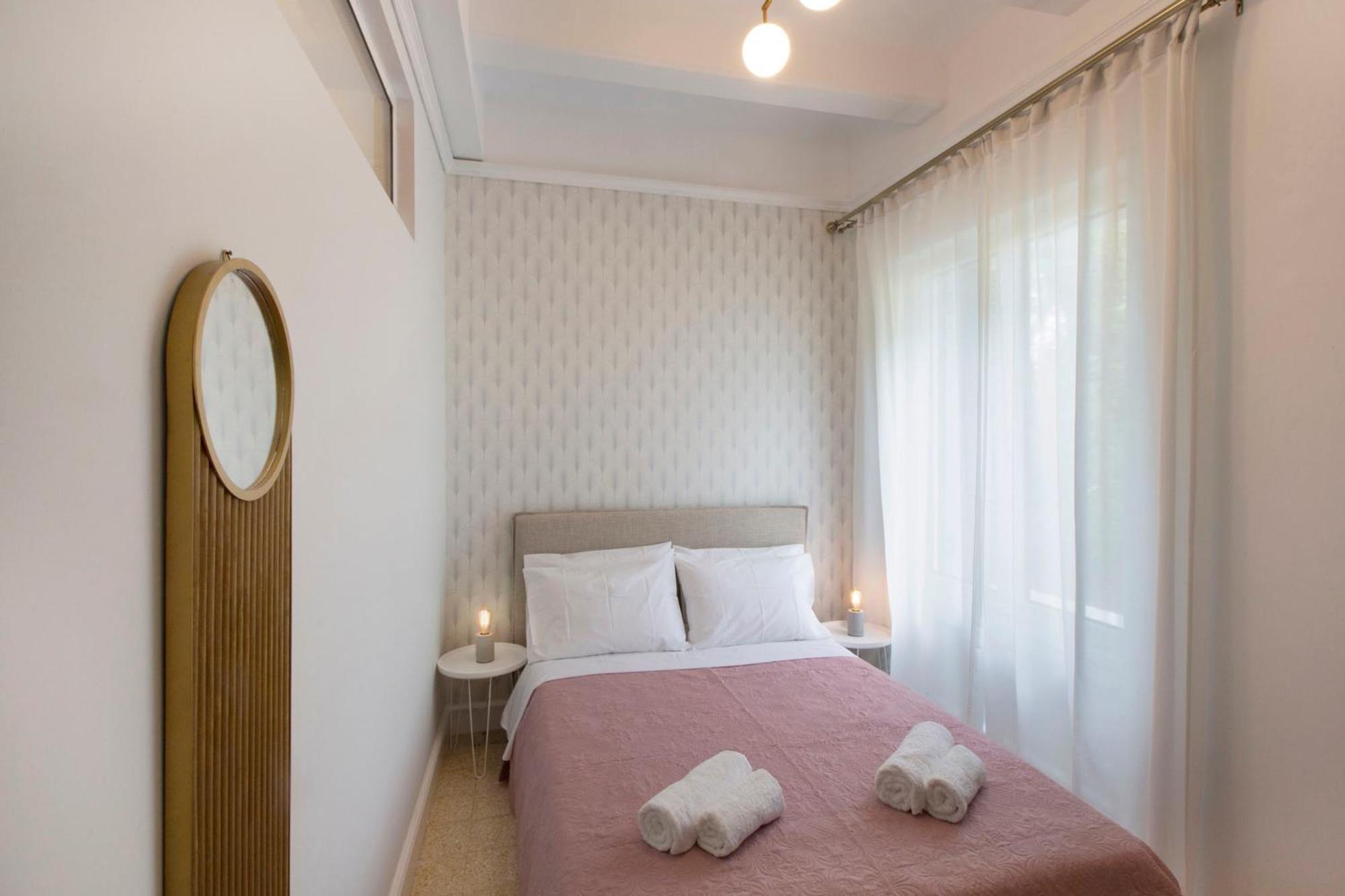 Glyfada Villa 6BR 16ppl Private Pool 300m to Beach