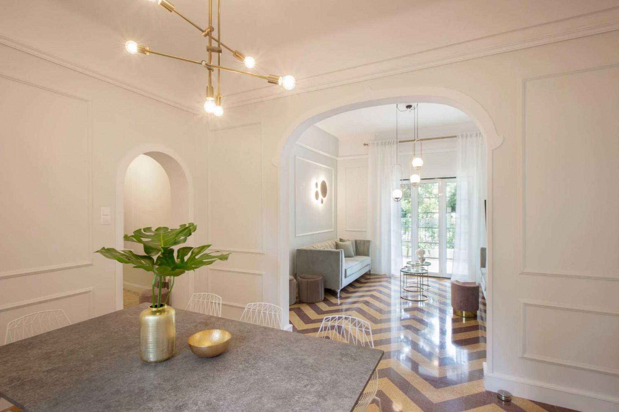 Glyfada Villa 6BR 16ppl Private Pool 300m to Beach