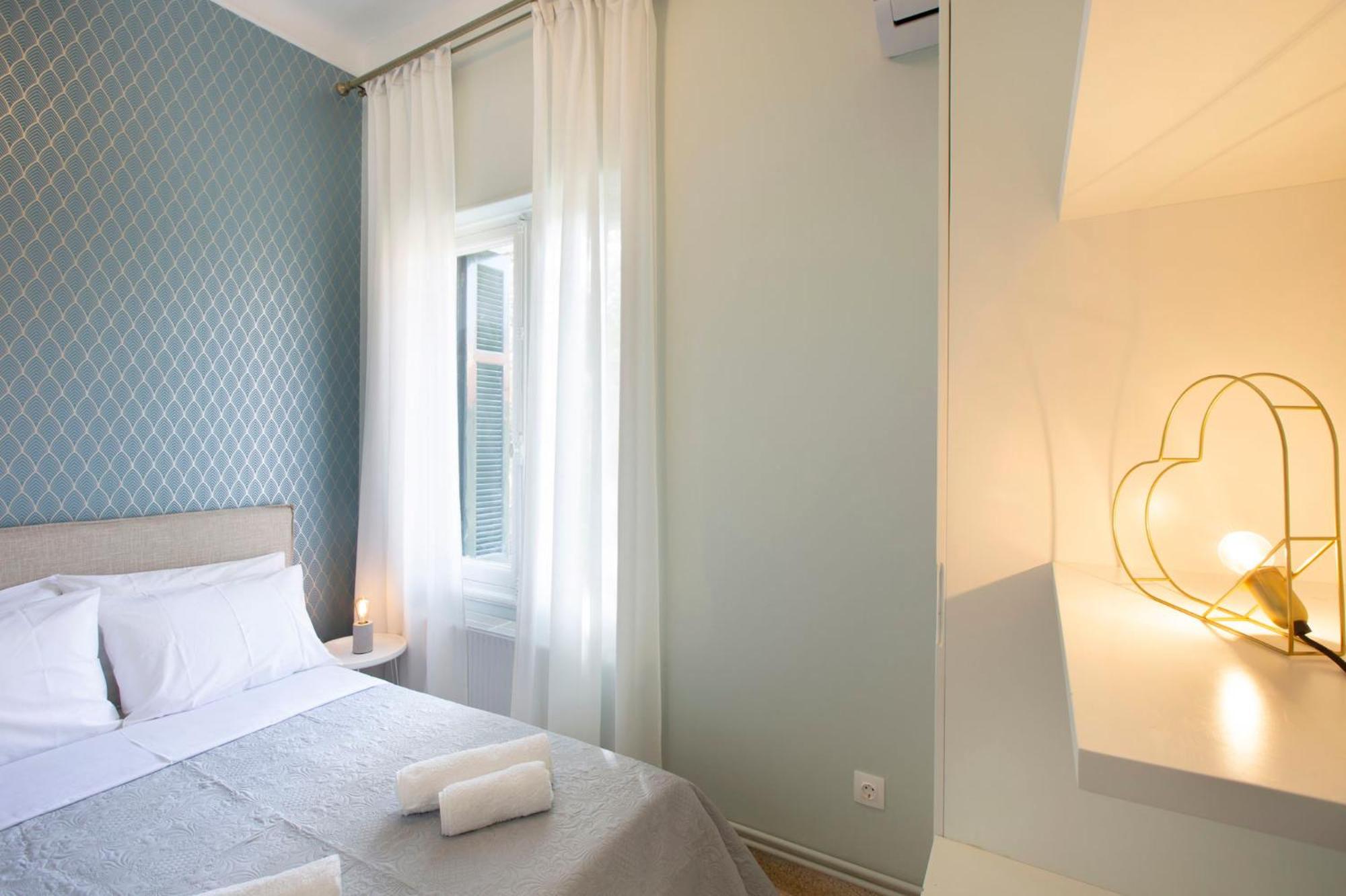 Glyfada Villa 6BR 16ppl Private Pool 300m to Beach
