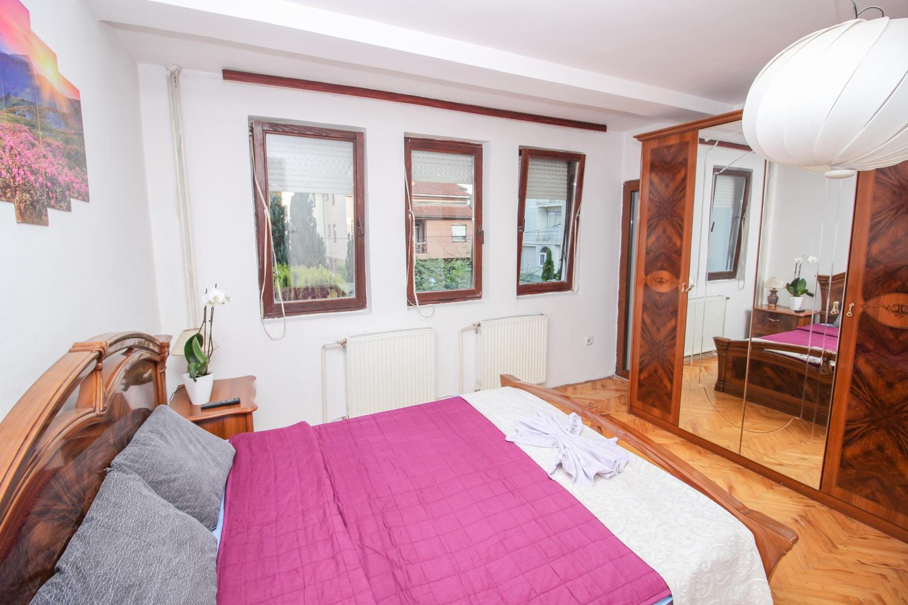 Teo Apartments