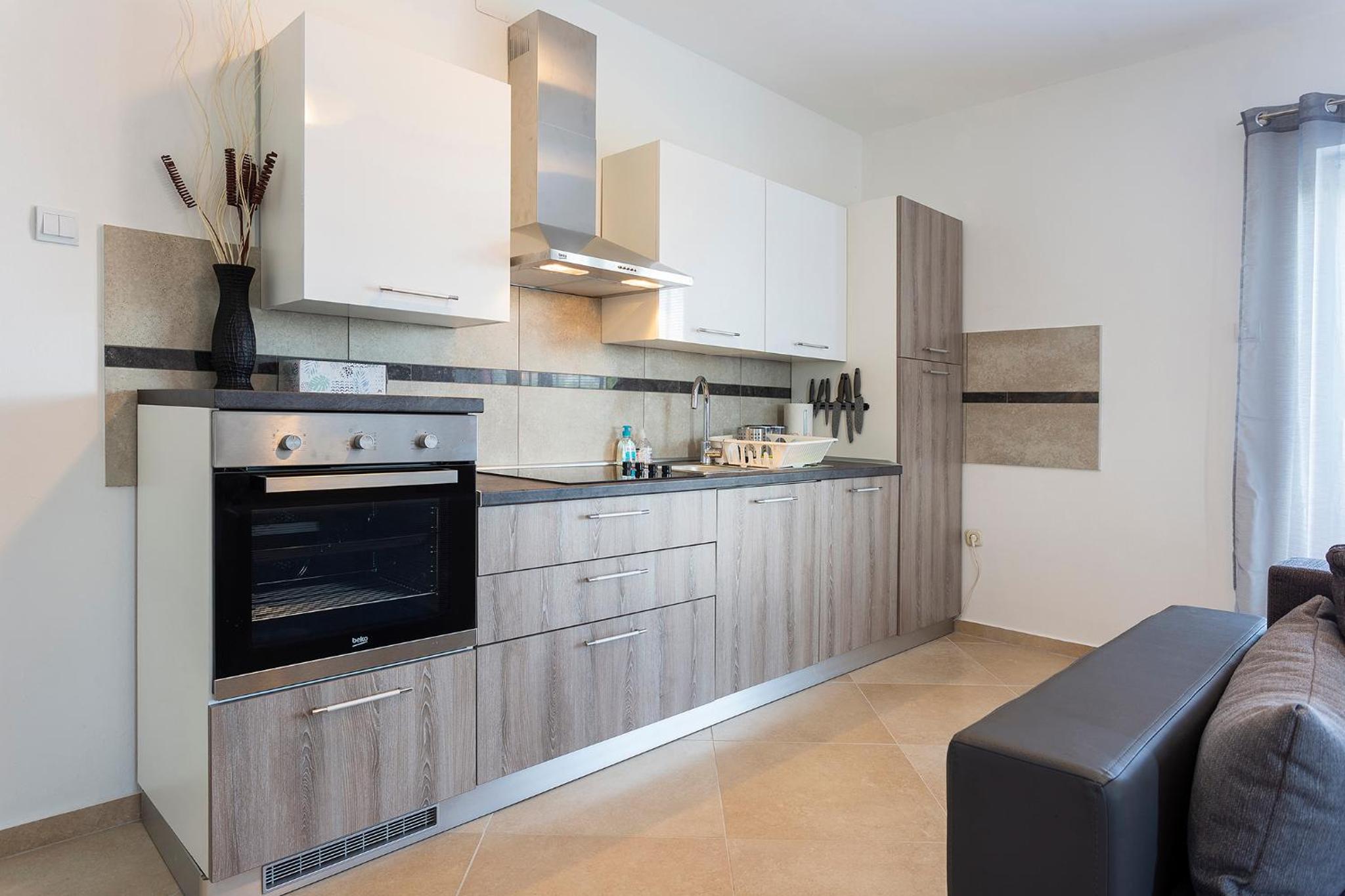 APARTMANI KAROCA