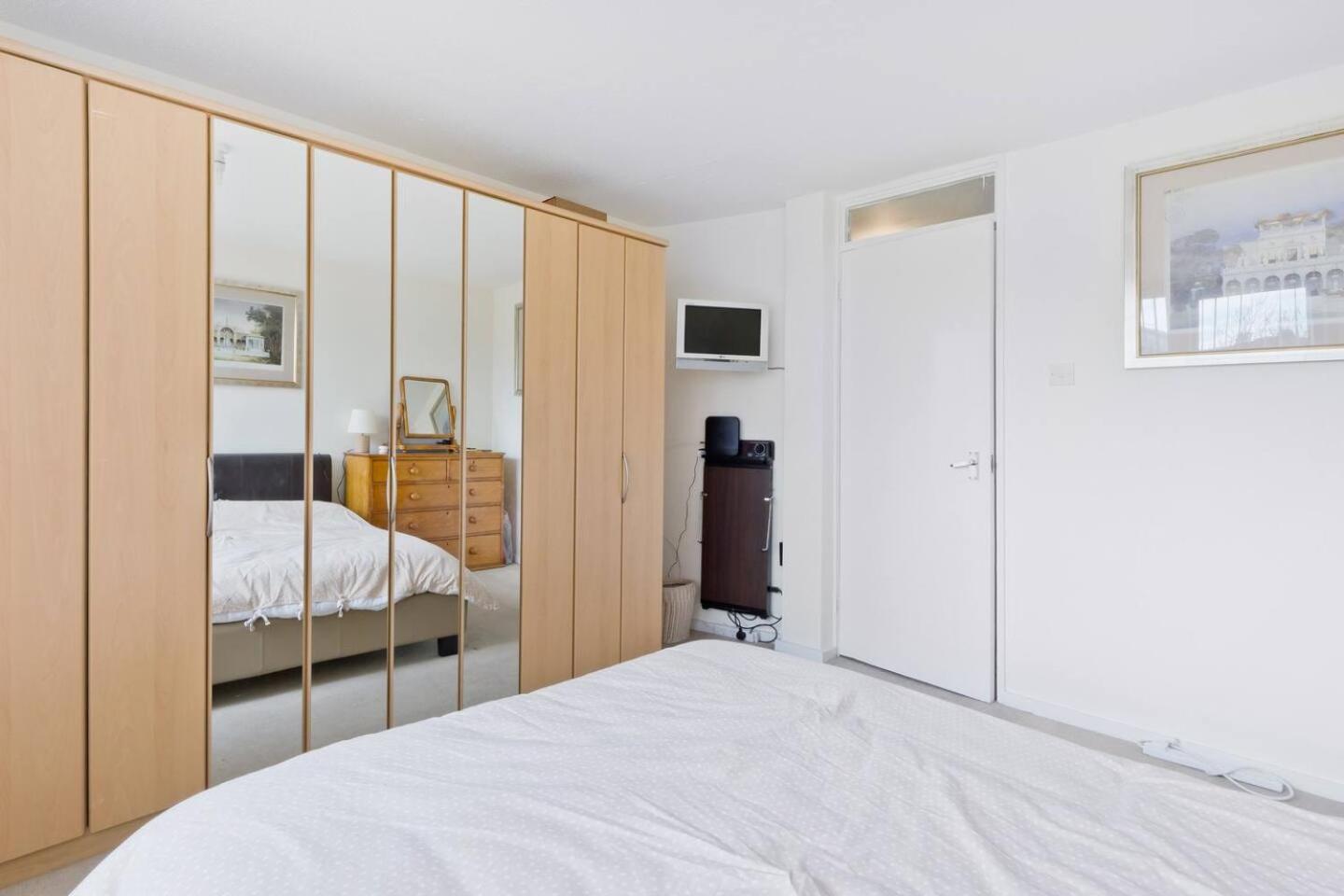 Central London 2 Bed Apartment