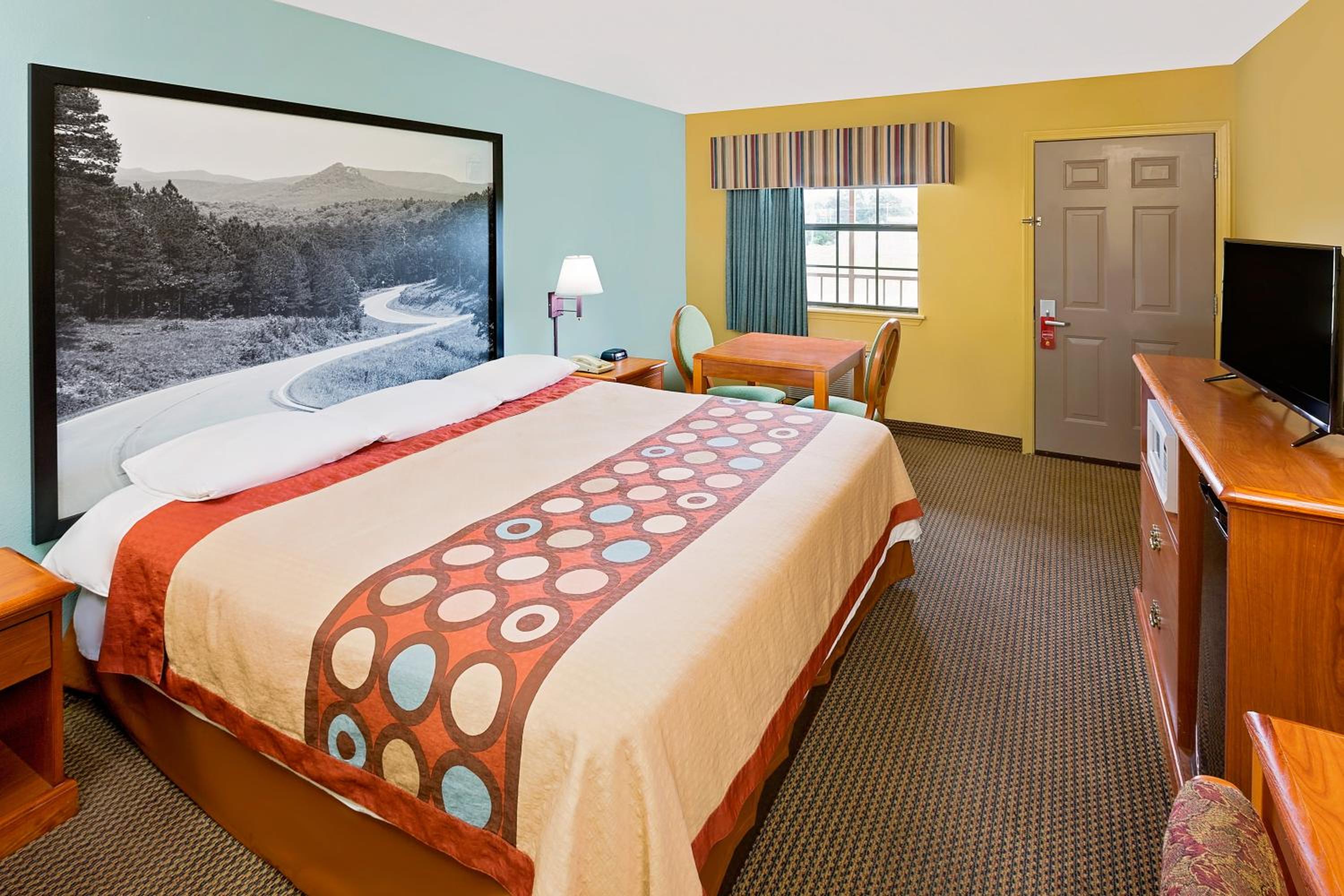 Super 8 by Wyndham Hazen view 4