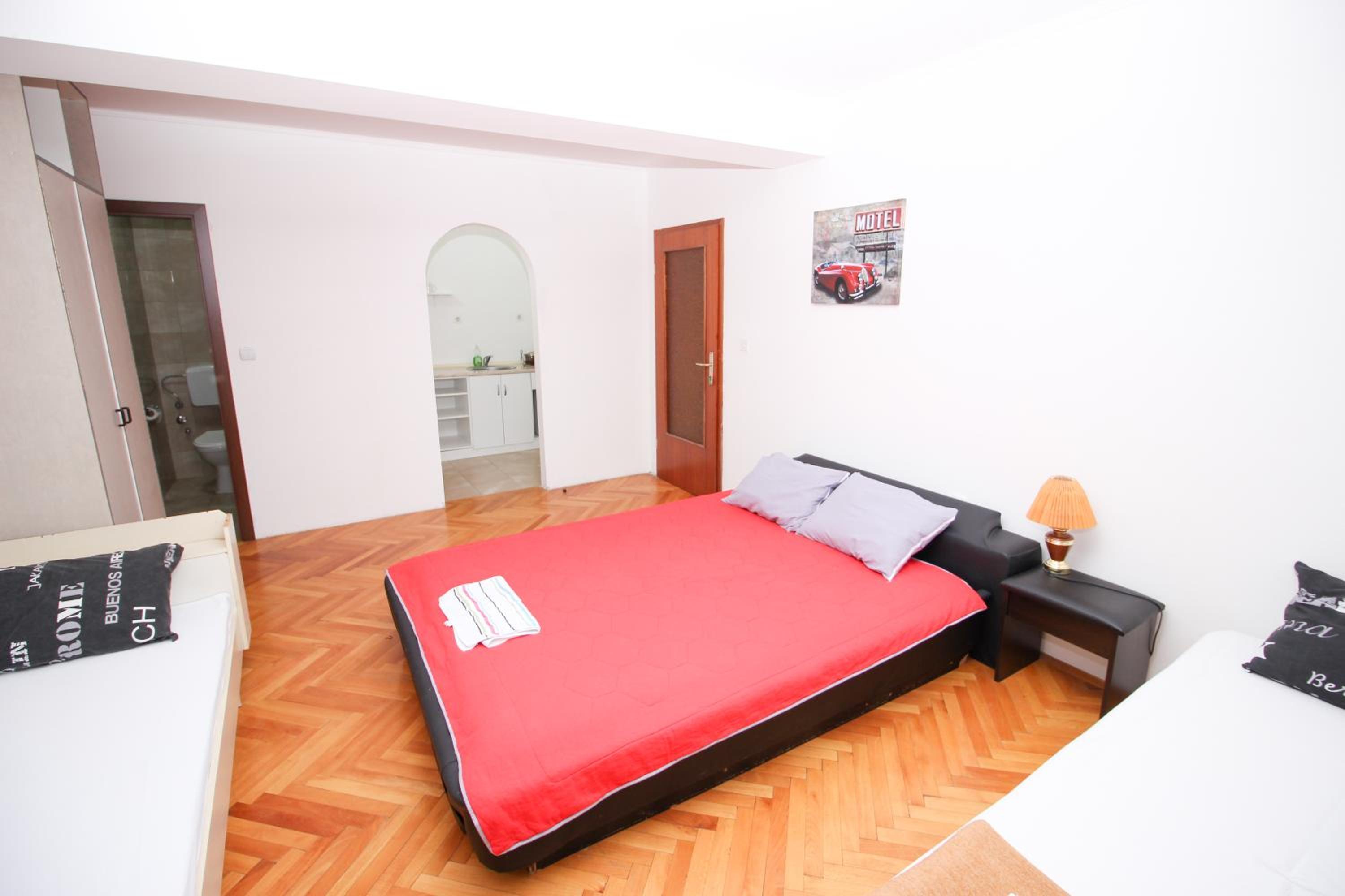Teo Apartments