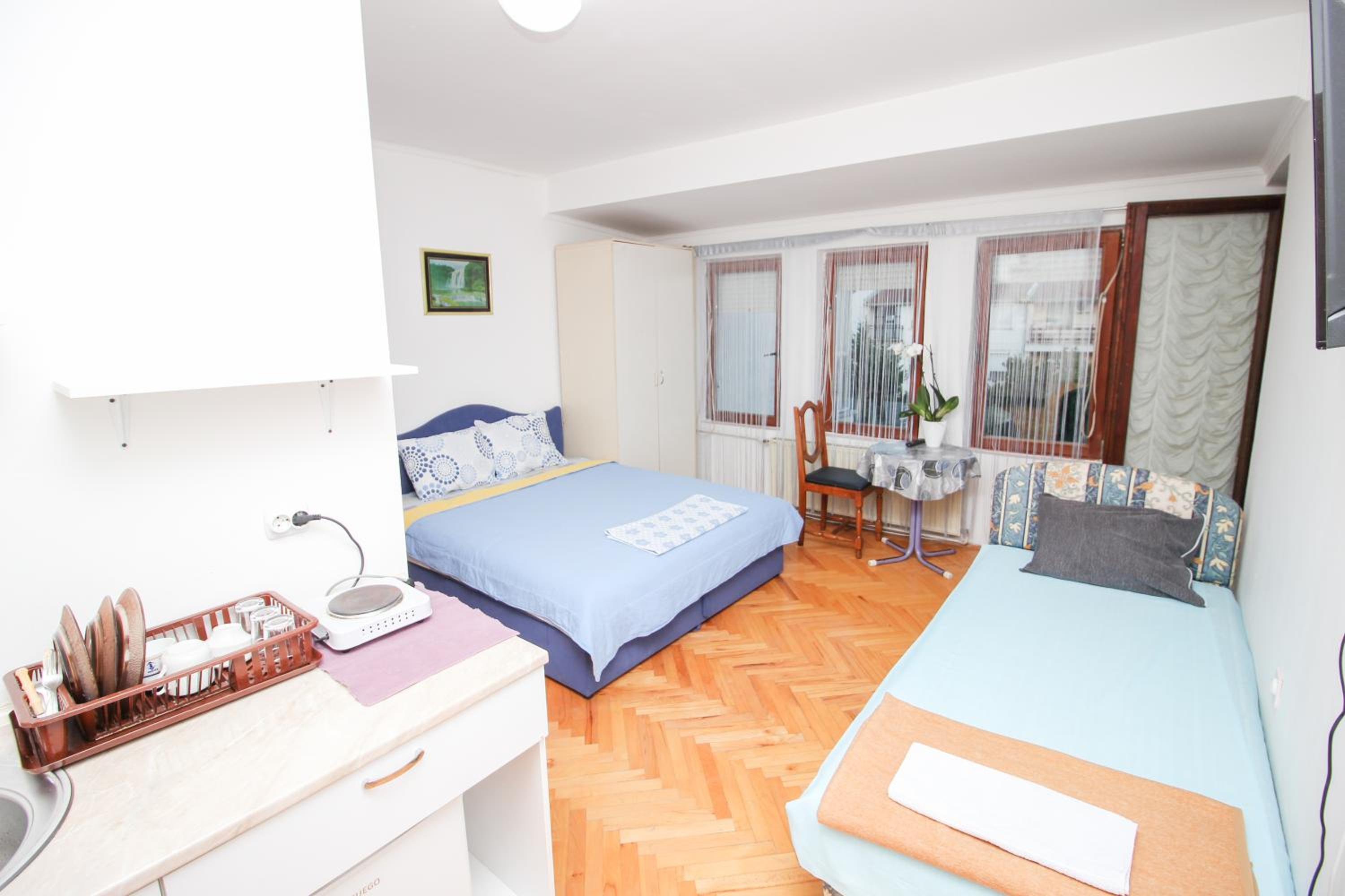 Teo Apartments