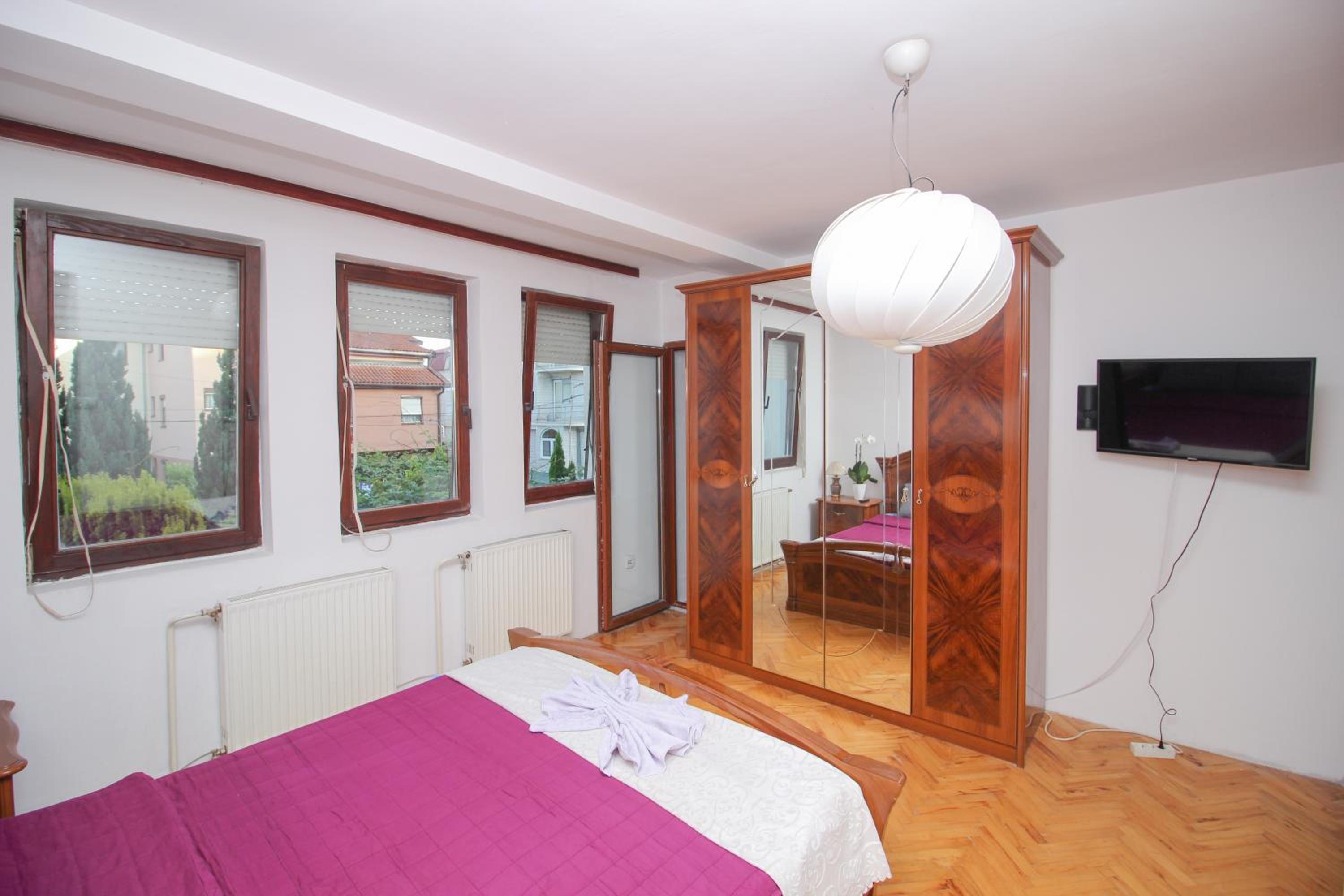 Teo Apartments