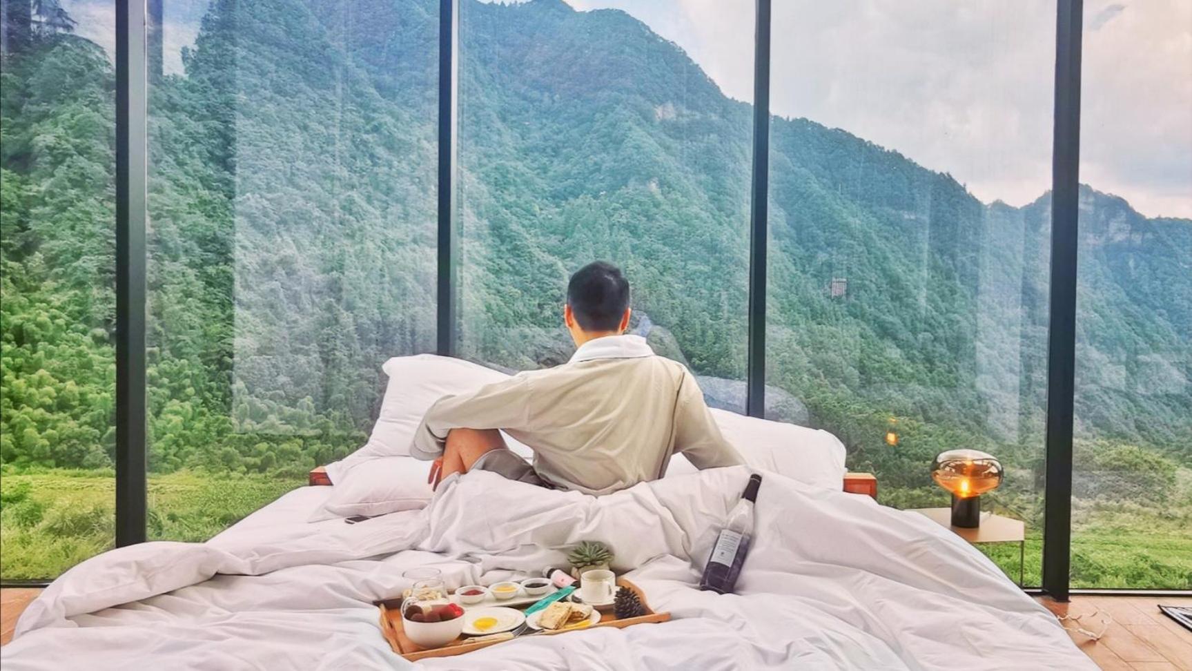 Zhangjiajie national park Purespace --2nights 1free pick-up&book tickets&5min to park