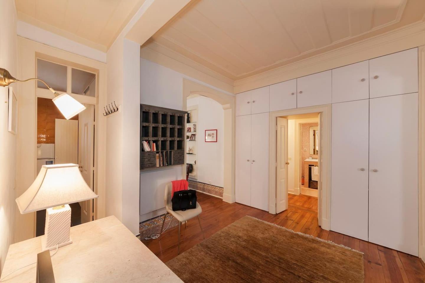 2 bedroom apartment with patio next to Avenida da Liberdade view 5