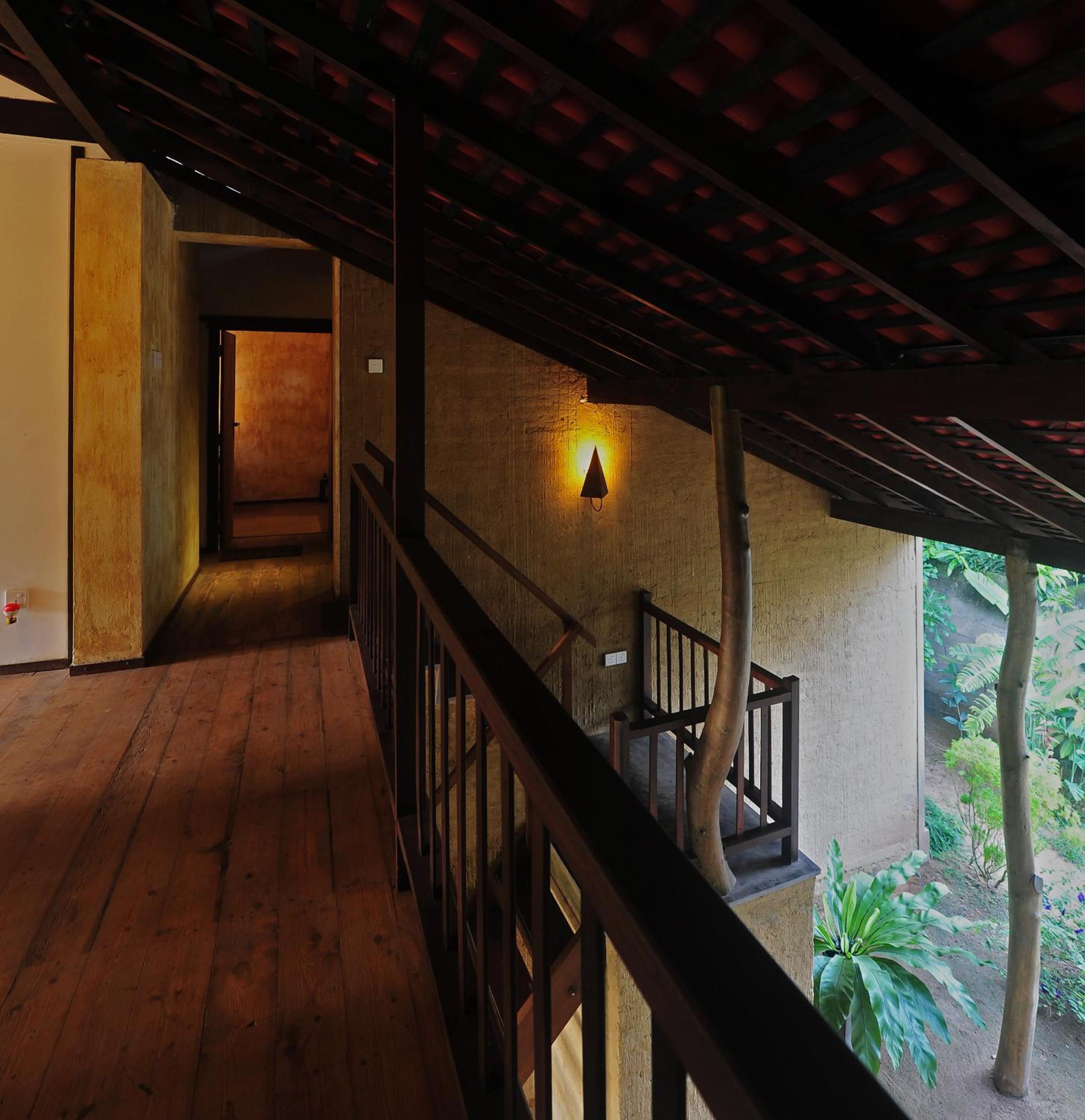 Dunes Unawatuna Hotel