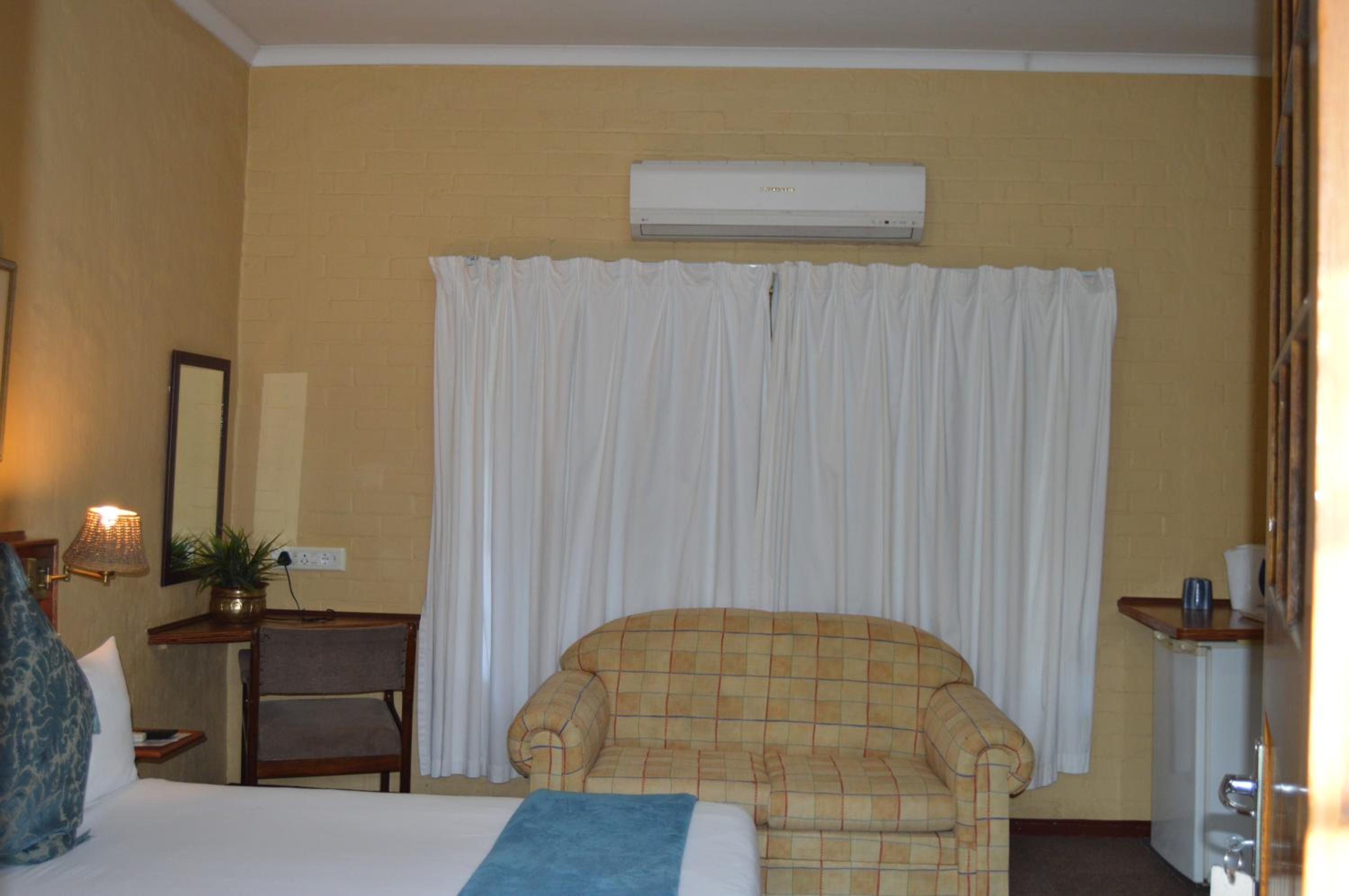 Ascot Inn