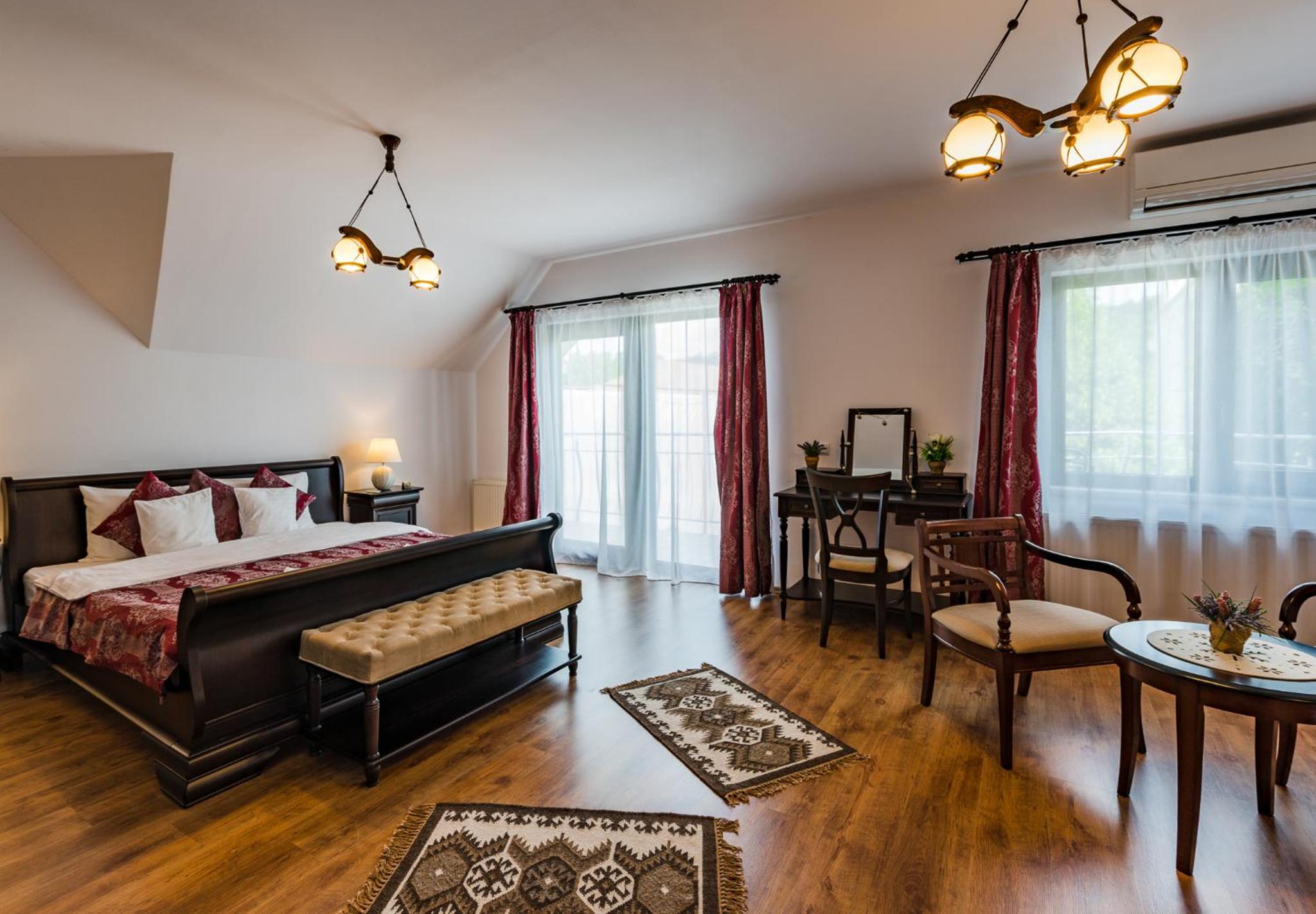 Flora Luxury House view 5