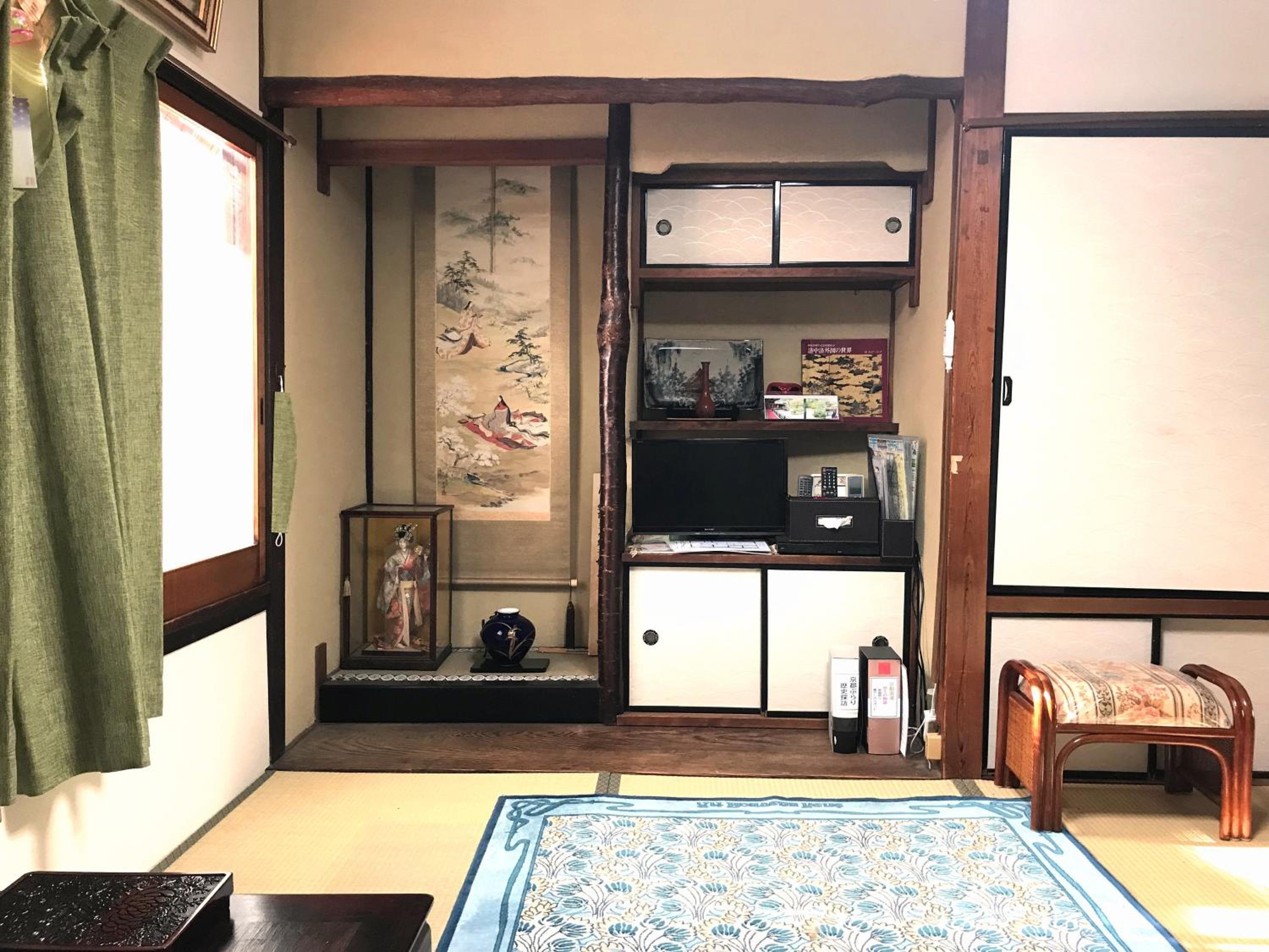 ファミリー向け民泊 かつら 二条城近くの和風座敷 view 3