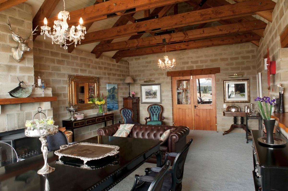 Lake Tekapo Lodge