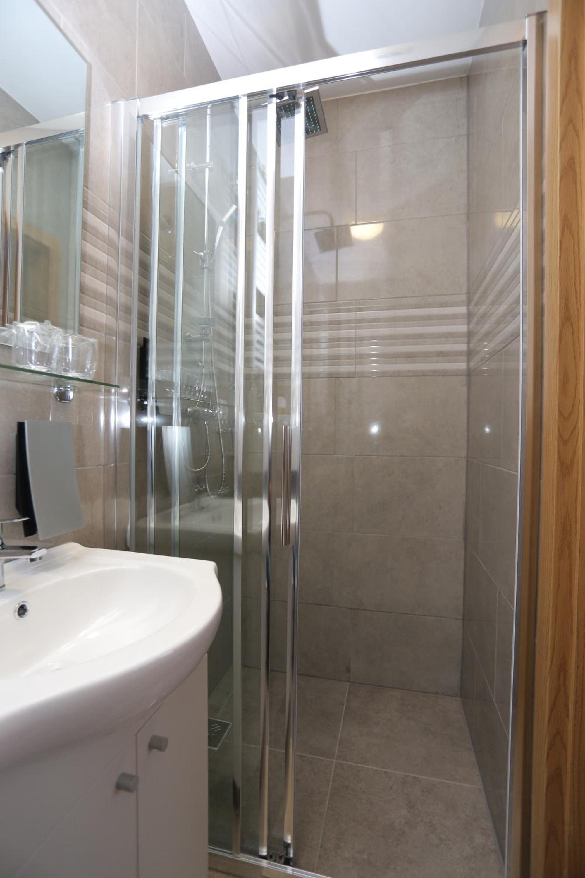 Photo 60