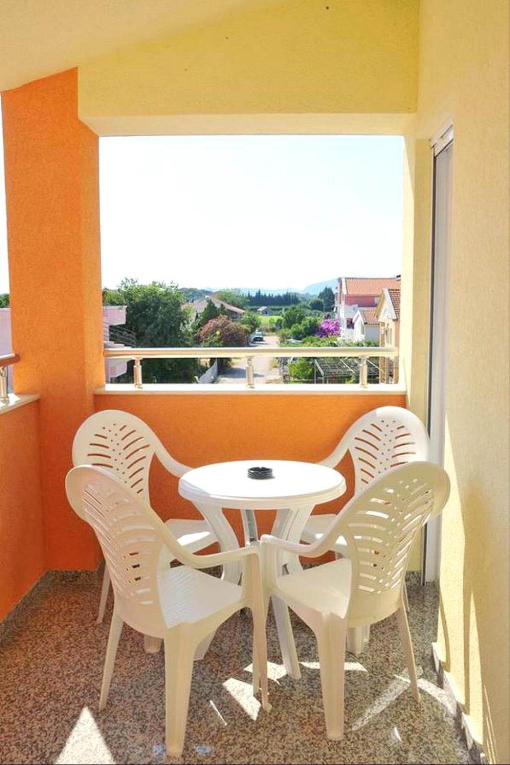 Apartments Leyla