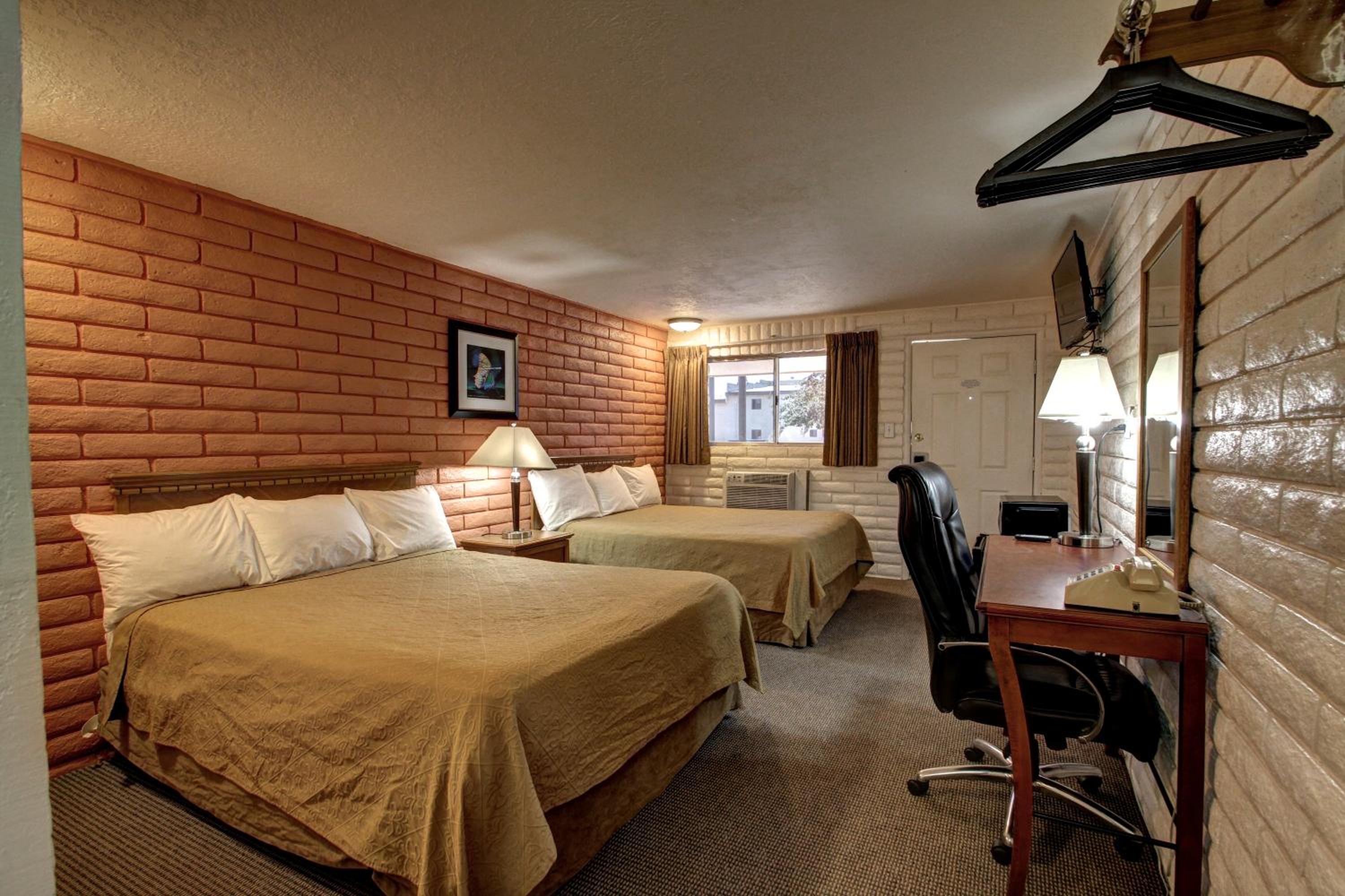 Beaver Vacations - Country Inn Beaver Utah - Property Image 11