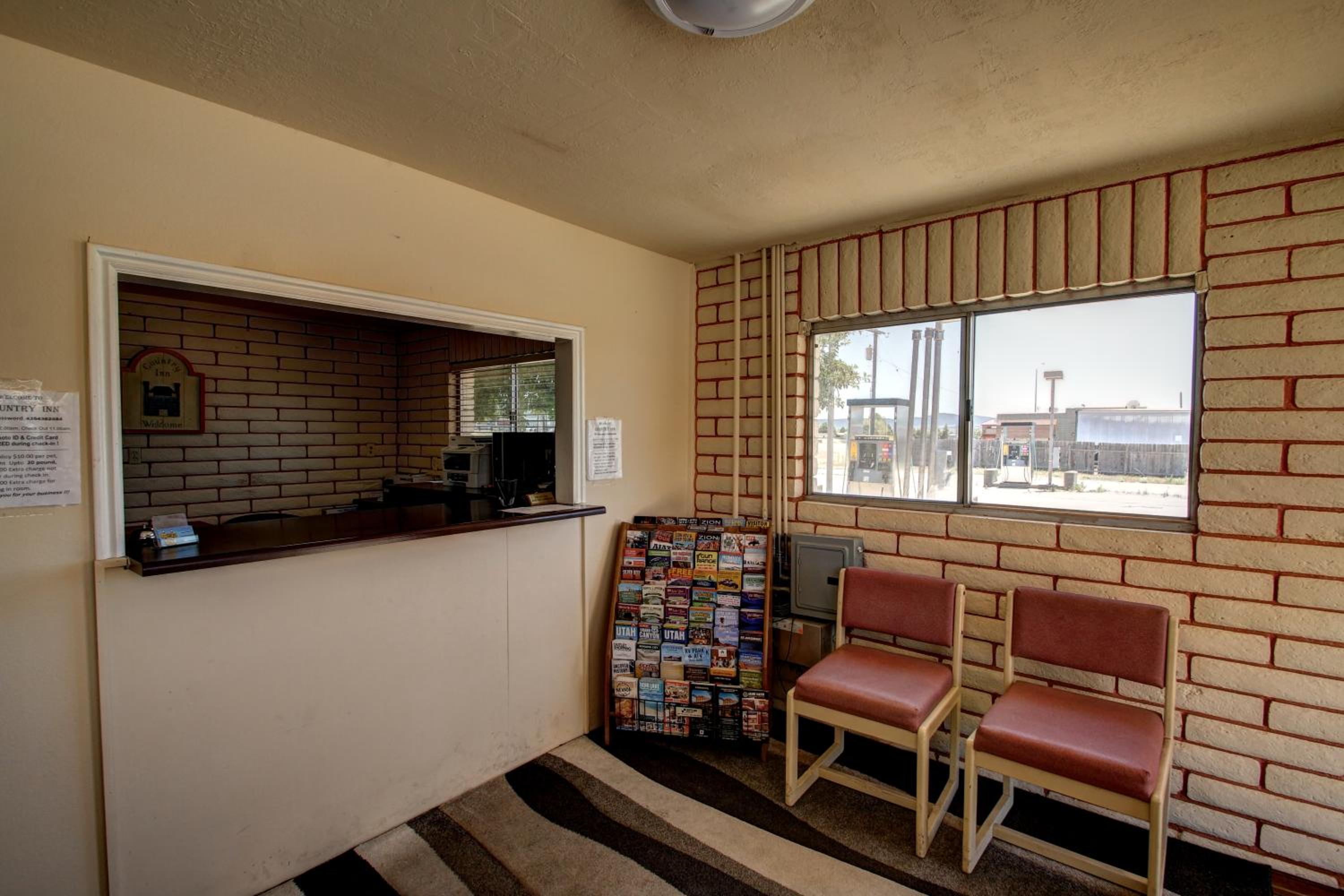 Beaver Vacations - Country Inn Beaver Utah - Property Image 17