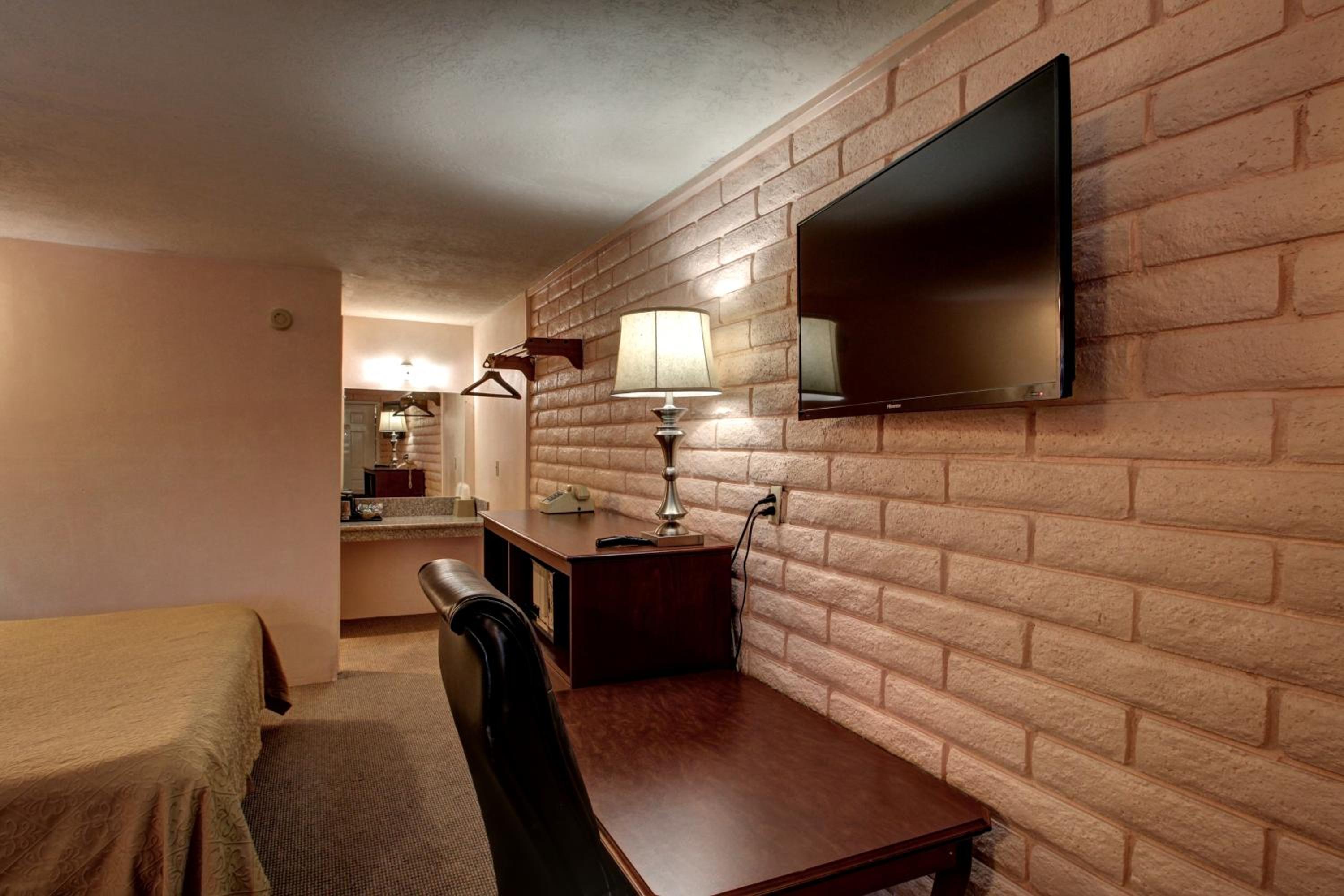 Beaver Vacations - Country Inn Beaver Utah - Property Image 20