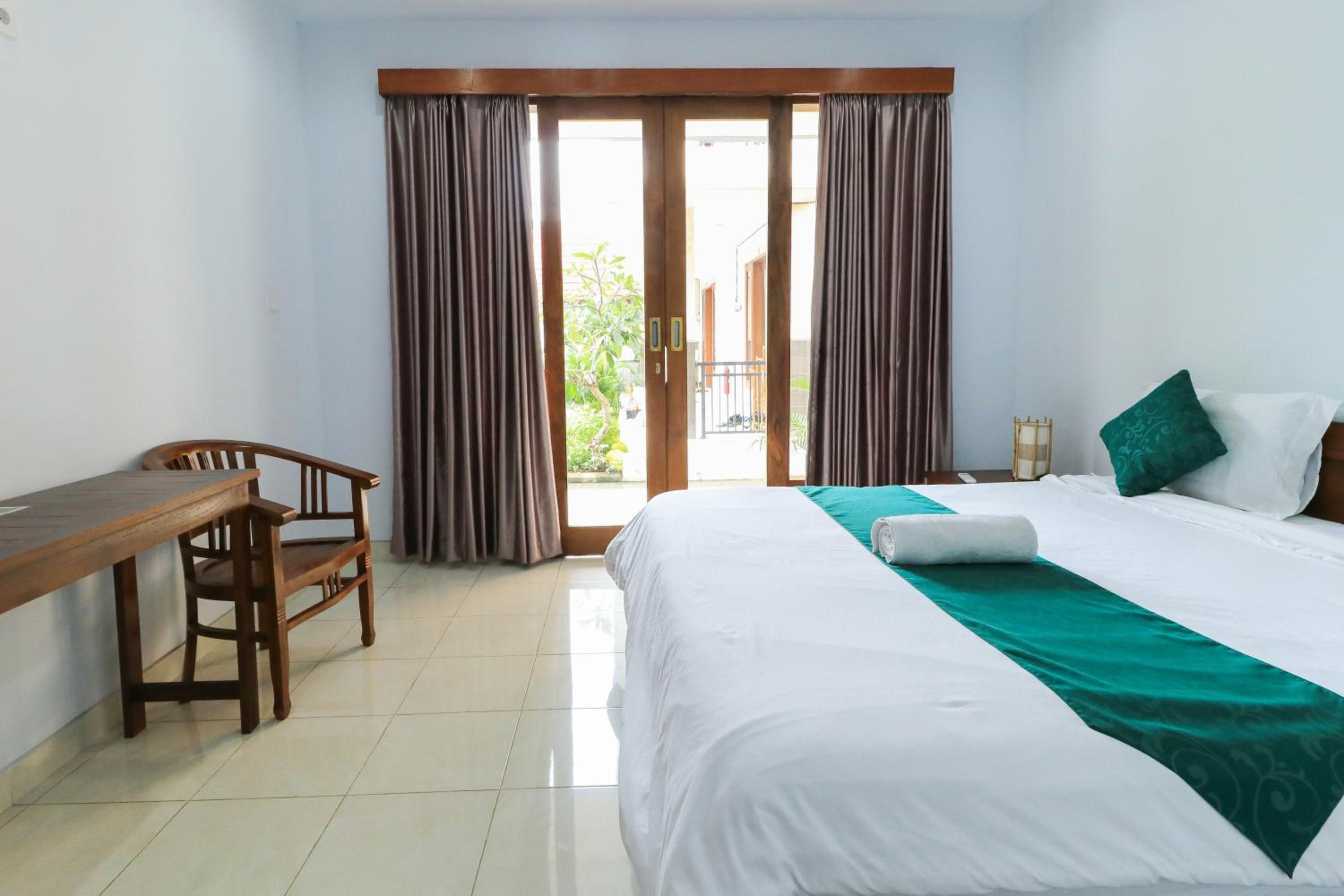 Canggu Nadi Guest House 10