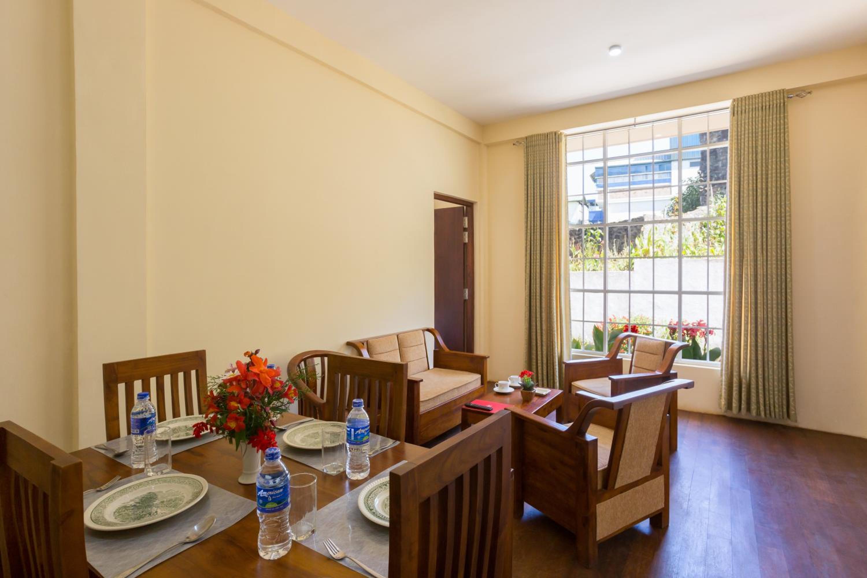 Ovi Court City Apartments Nuwara Eliya view 5