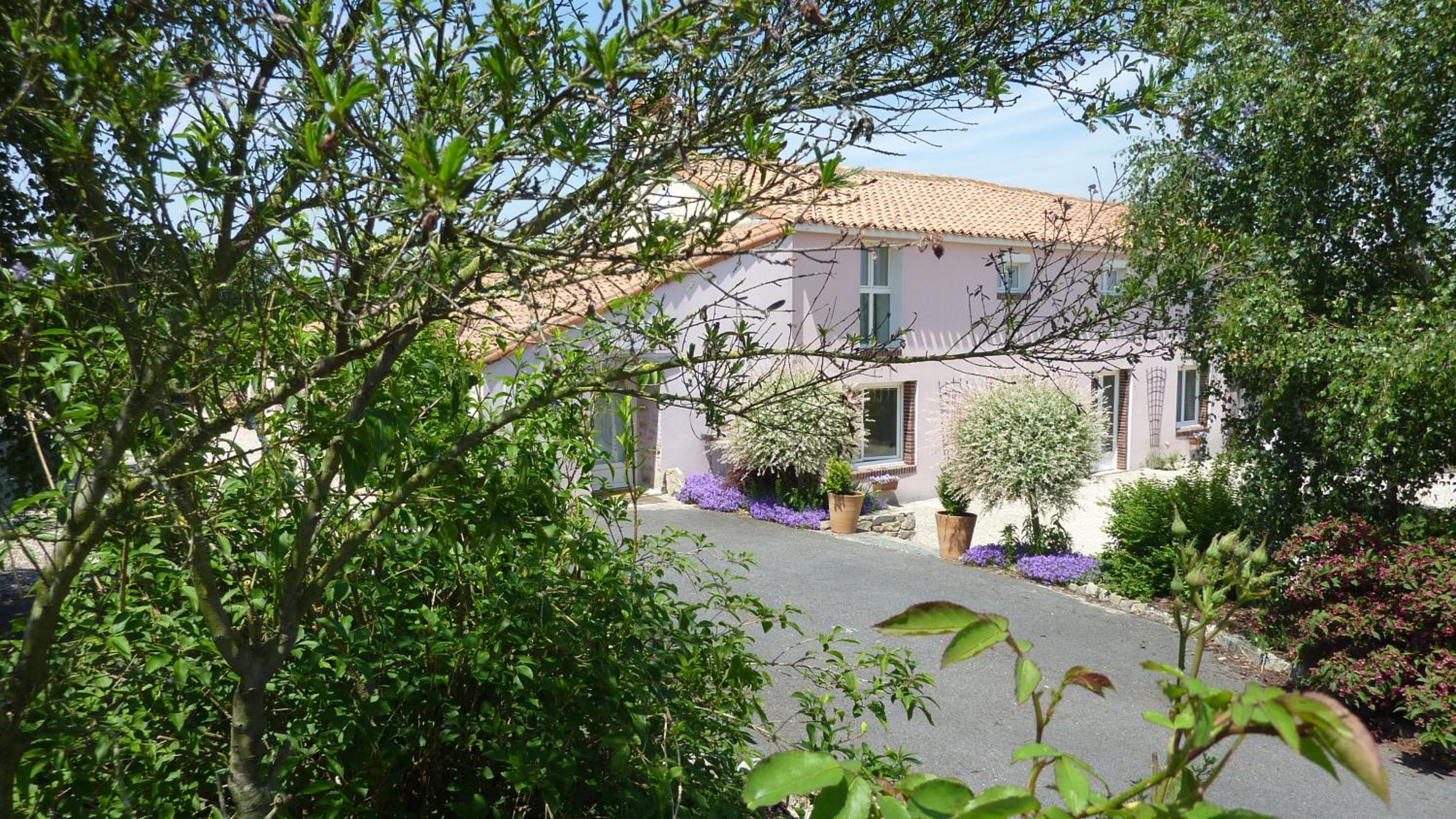 La Boisnière view 3