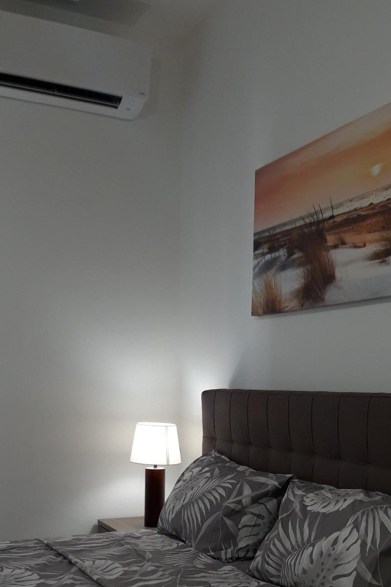 G&A Milan House CIR 03041