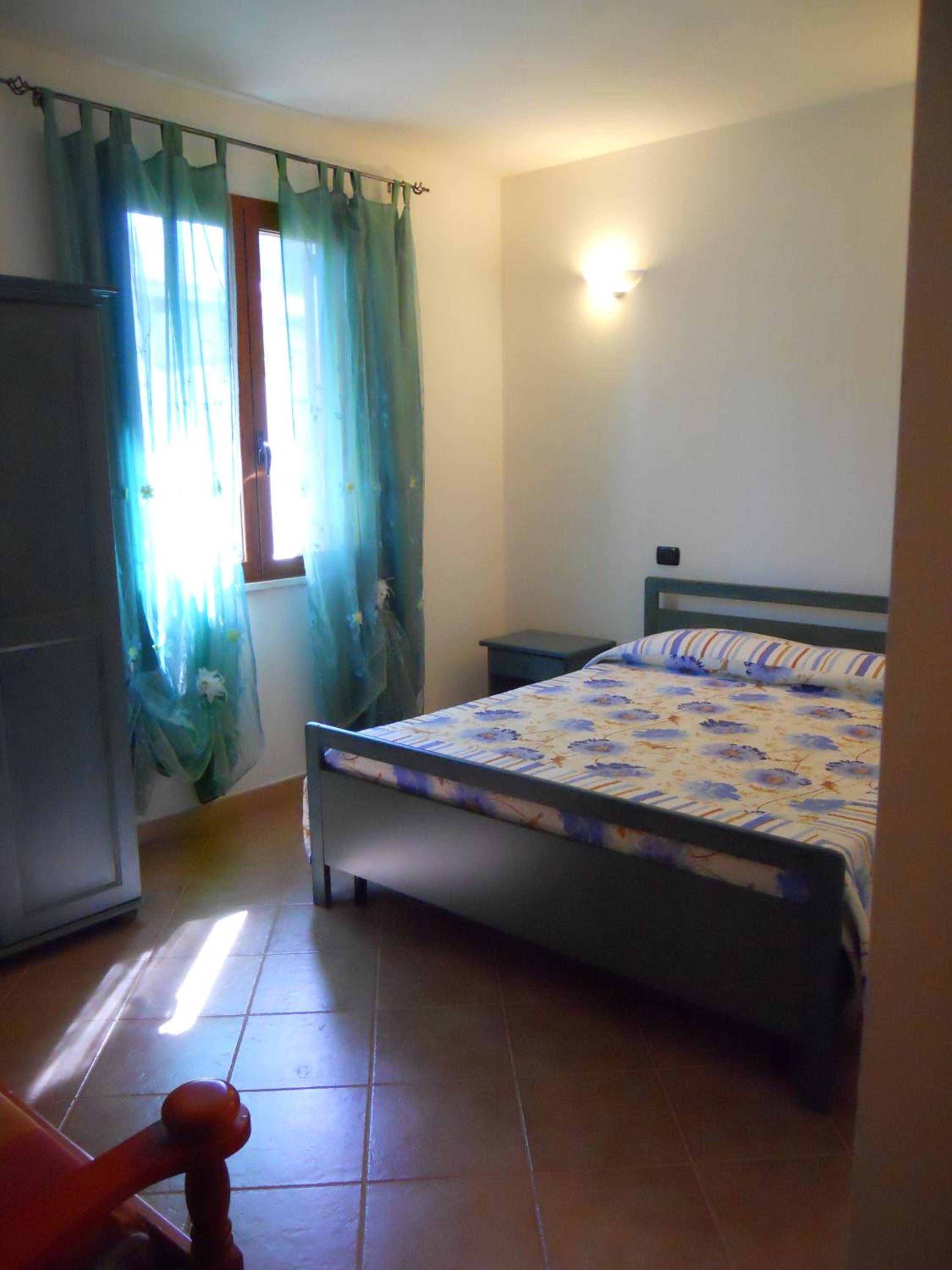 Artistika Golden Apartment