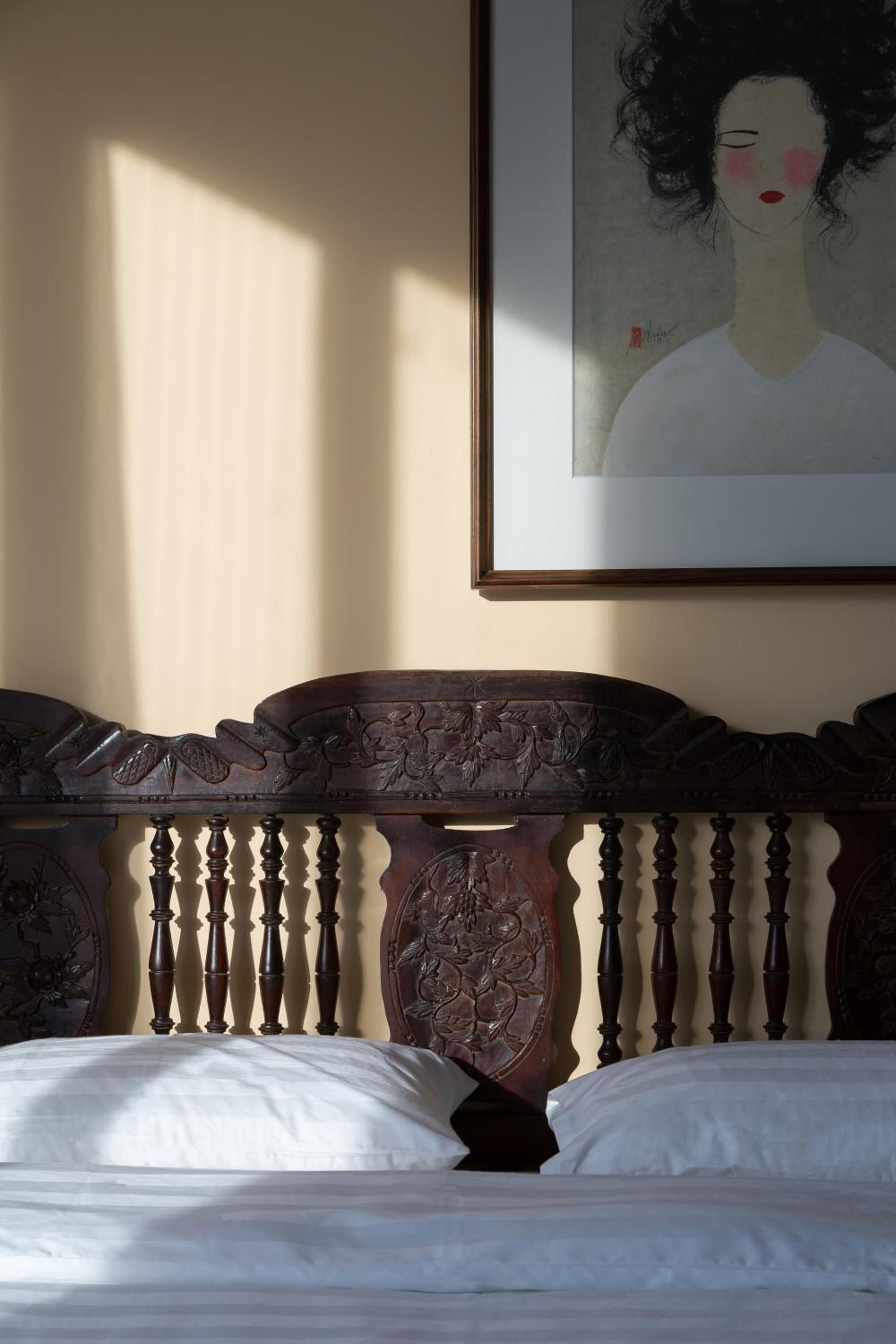 Centraltique Downtown - Bespoke Colonial House Near Hoan Kiem Lake