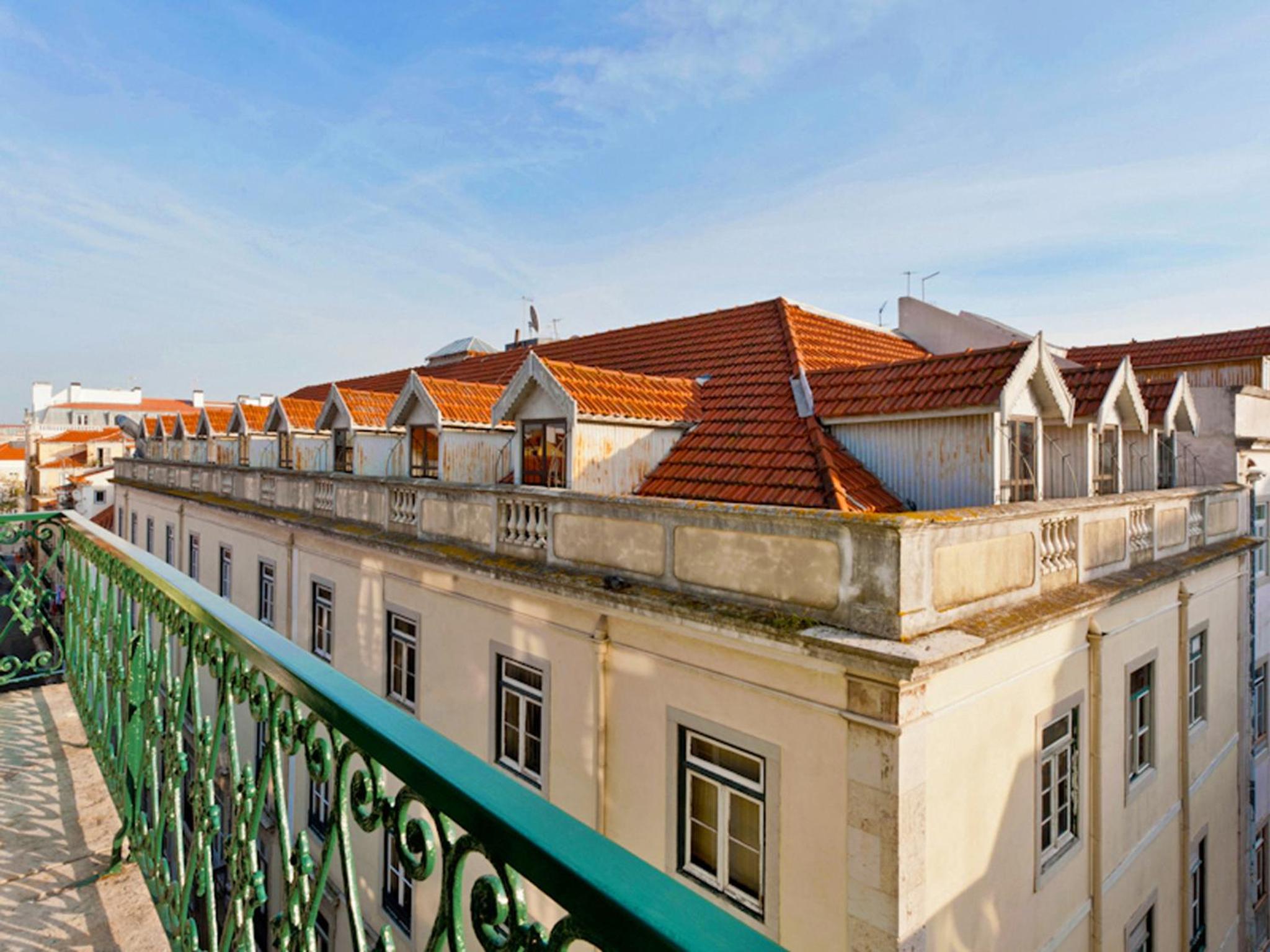 Lisbon Colours Bairro Alto Apartments