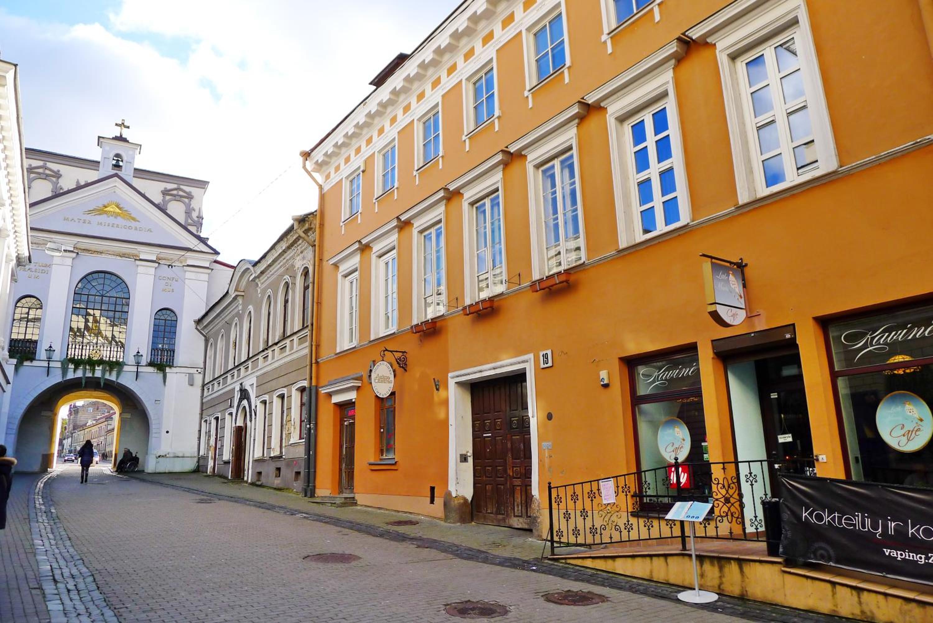 Hotel Old Town Gate Residence - Image 1