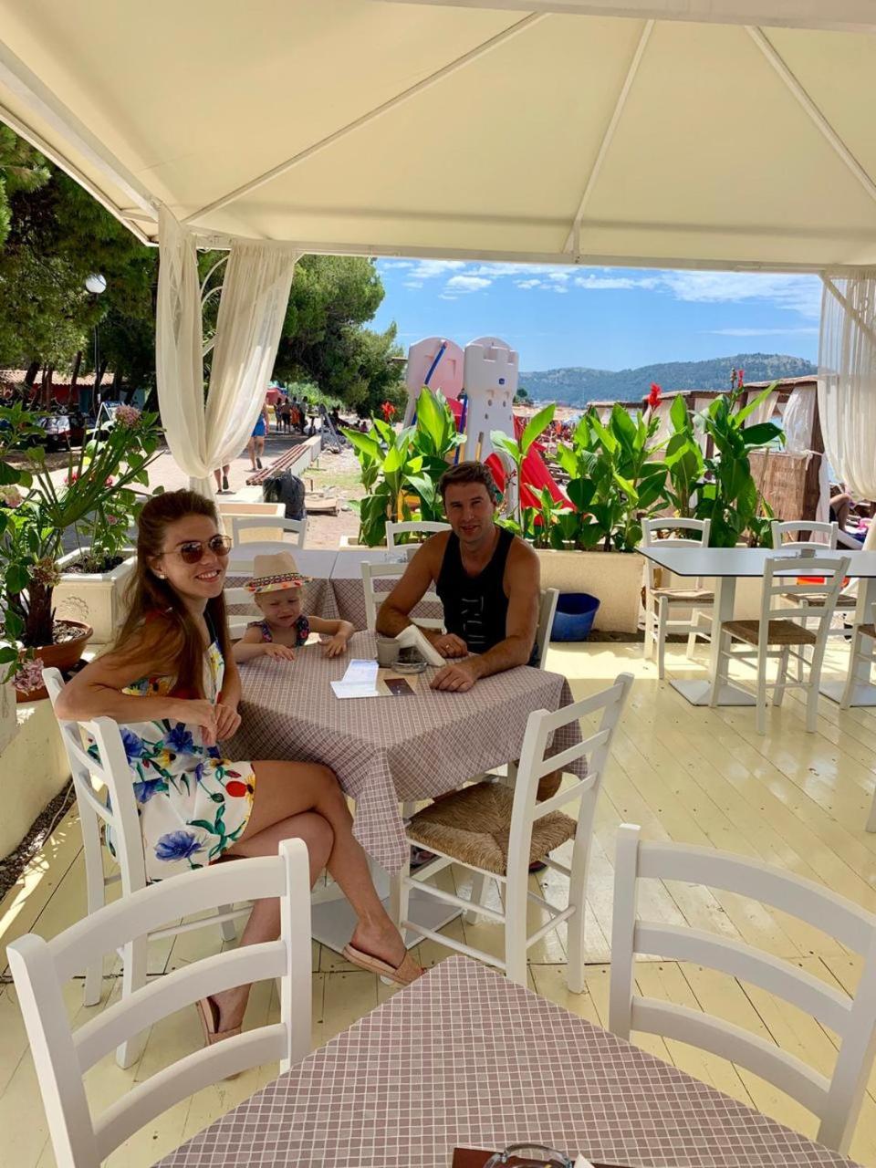 Apartments Kuce Lekovica Beach & snack bar- Bistro
