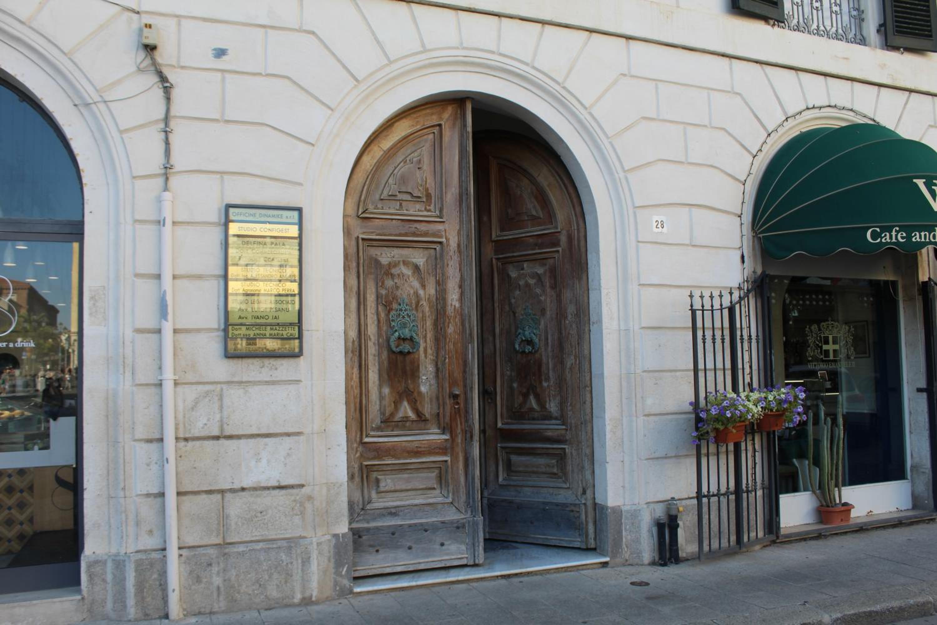 Photo 33