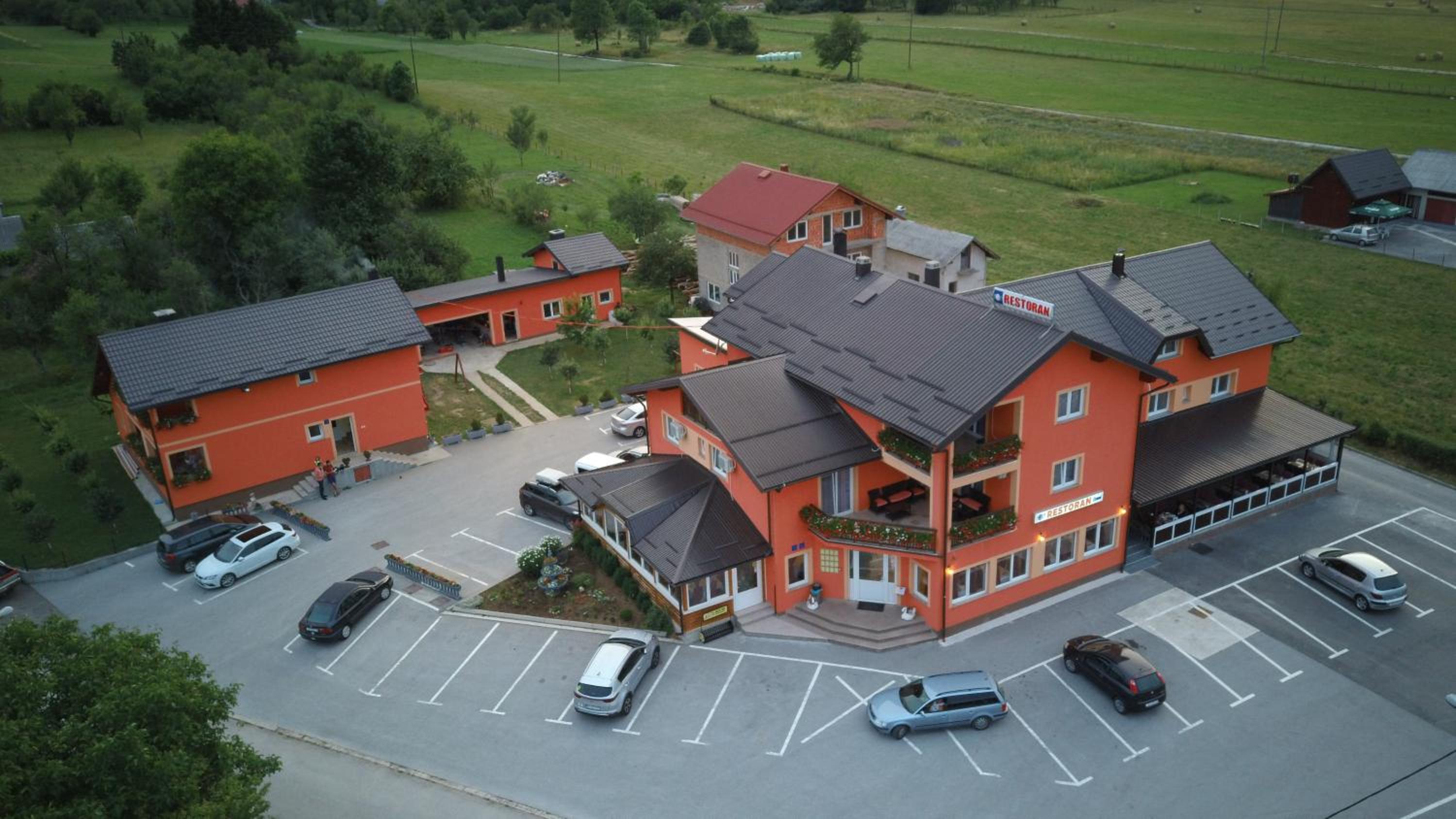 House Šapina - main view