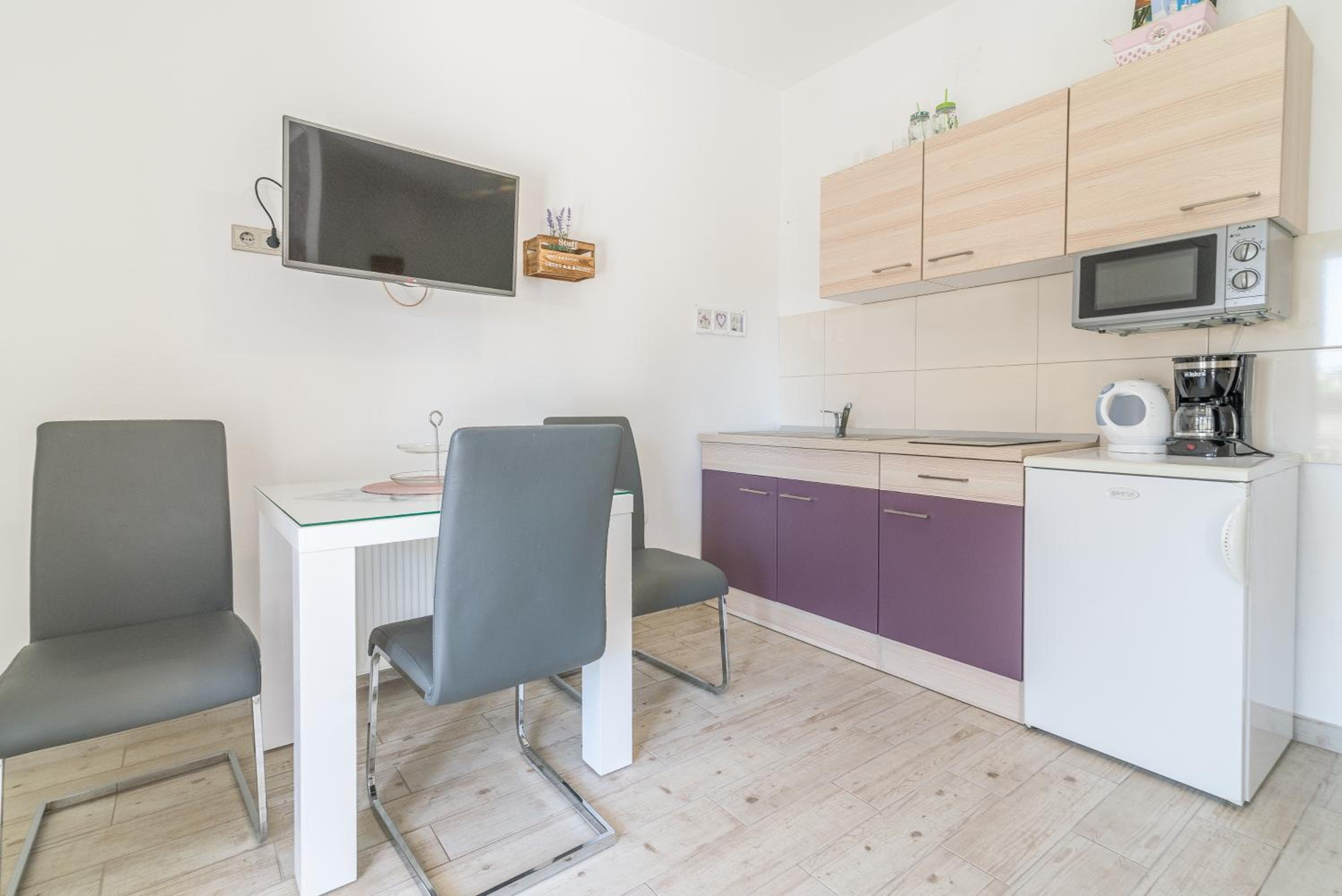Photo 81
