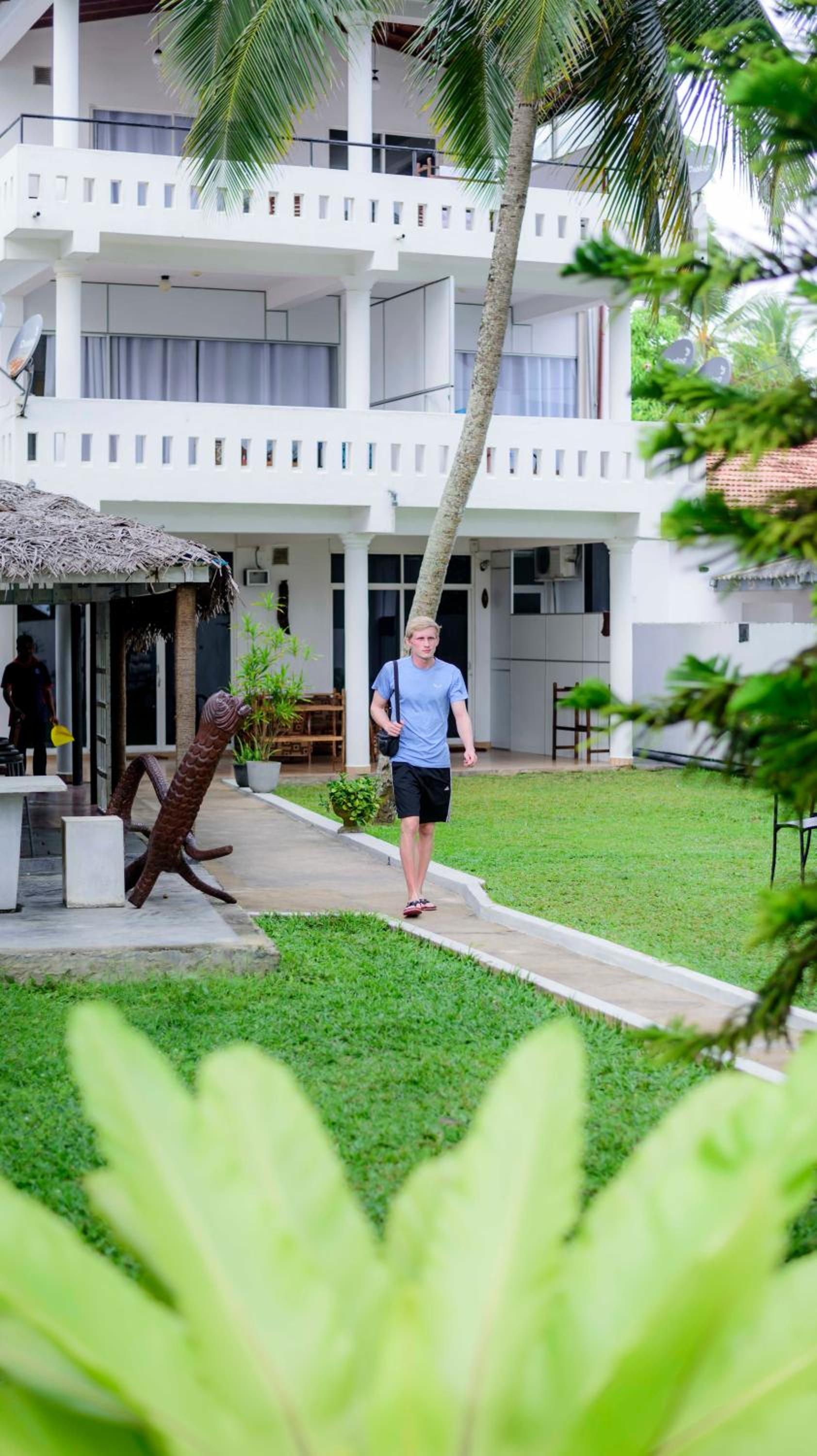 Tharanga Surfing Villa