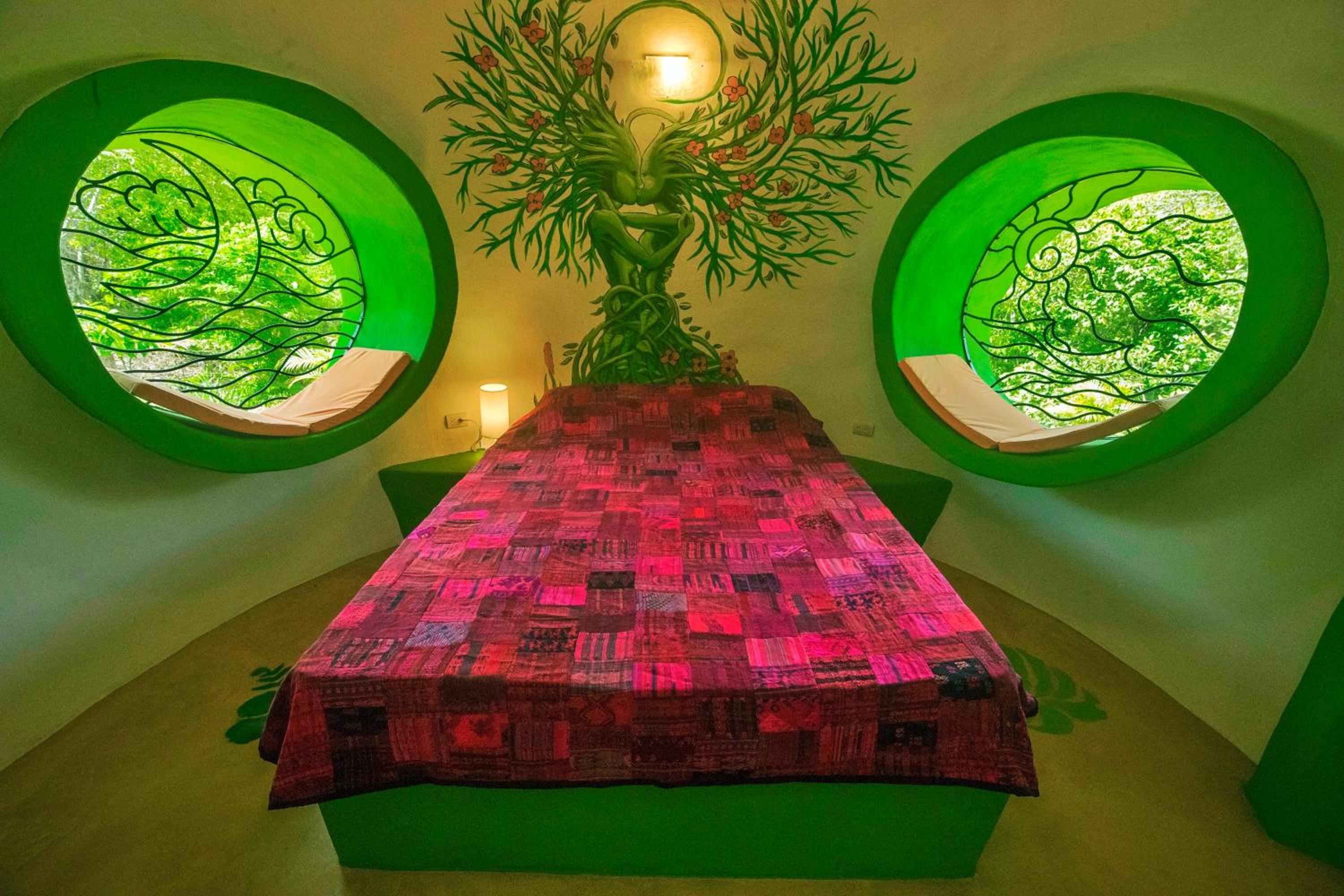 Green Moon Lodge