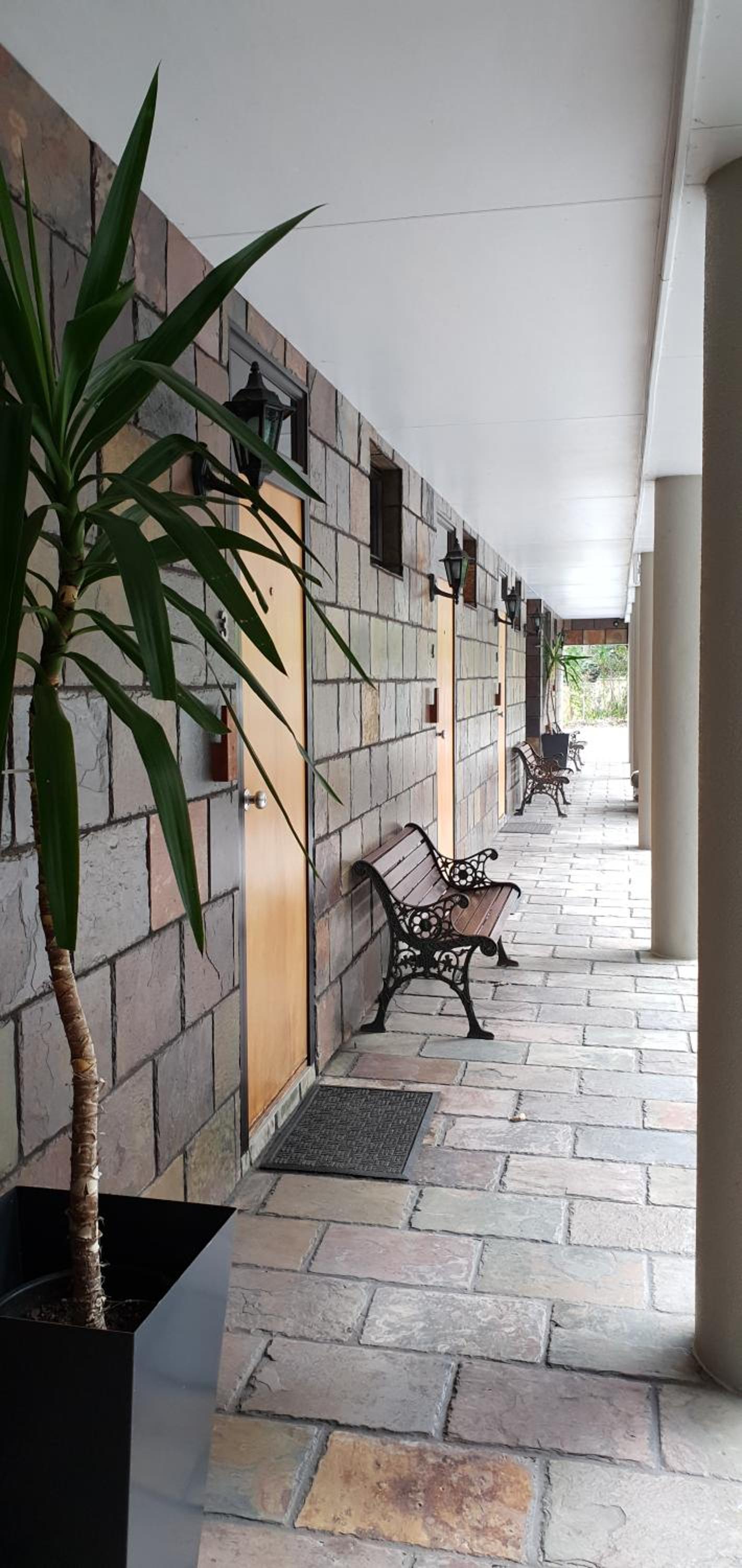 Fitzherbert Castle Motel view 4