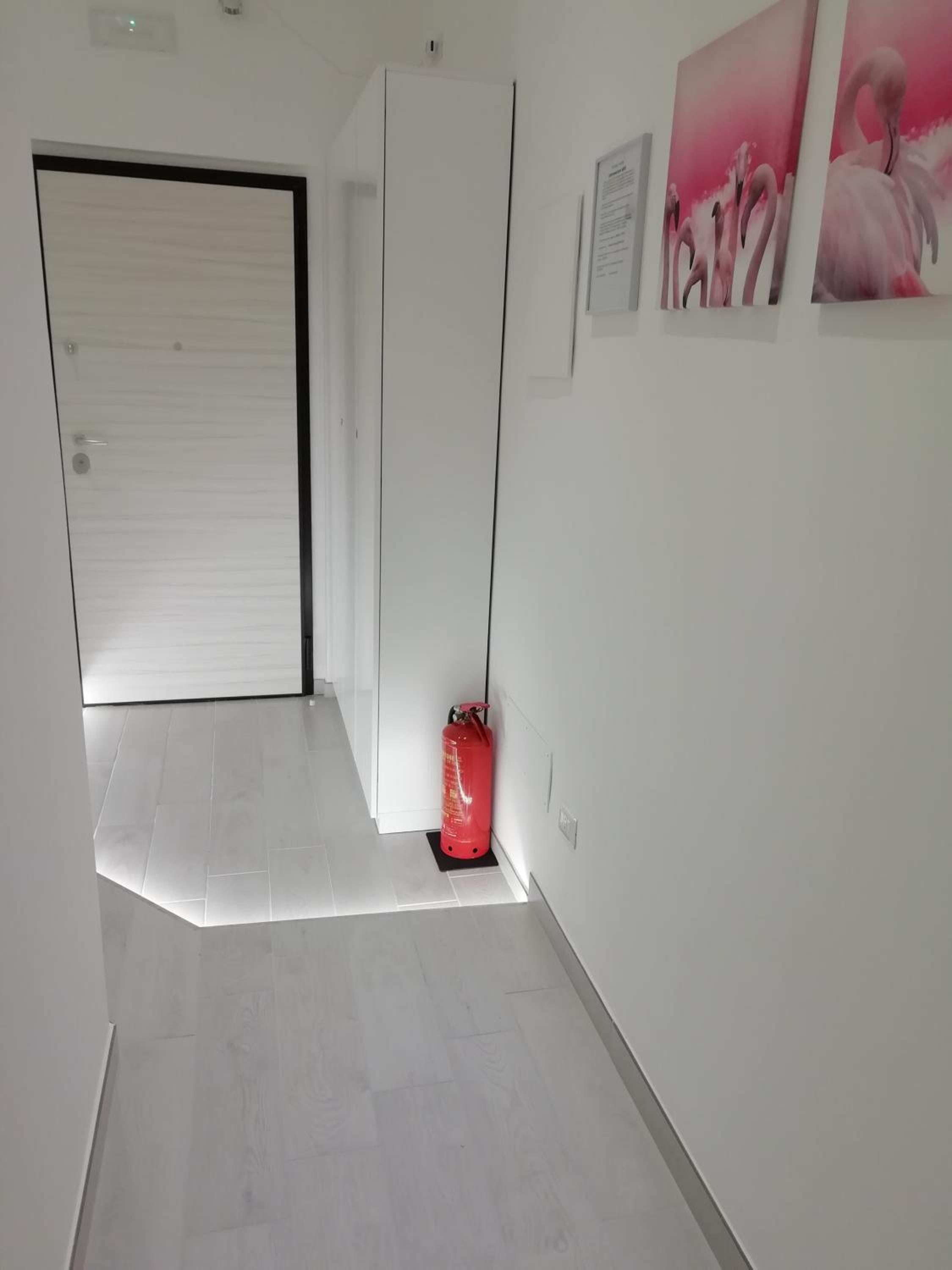 Flamingo Rooms view 4