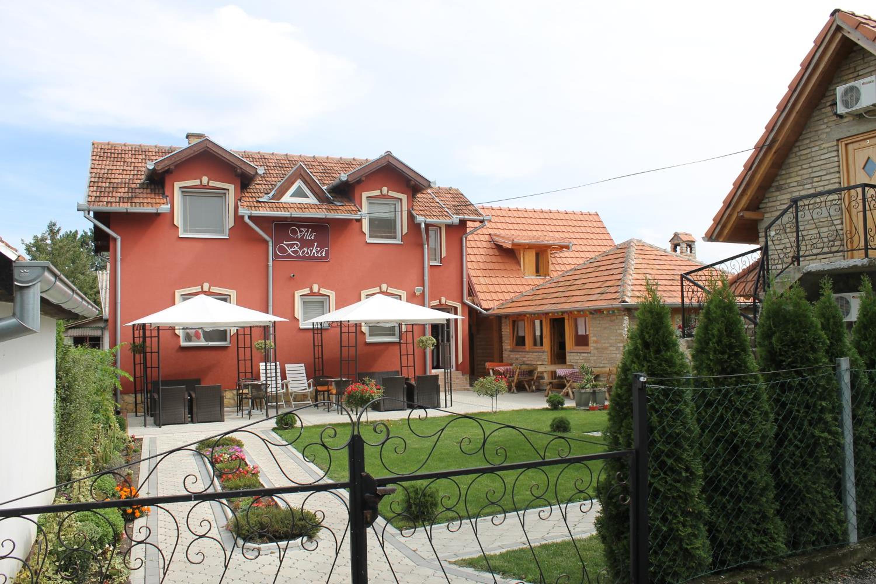 Photo 6
