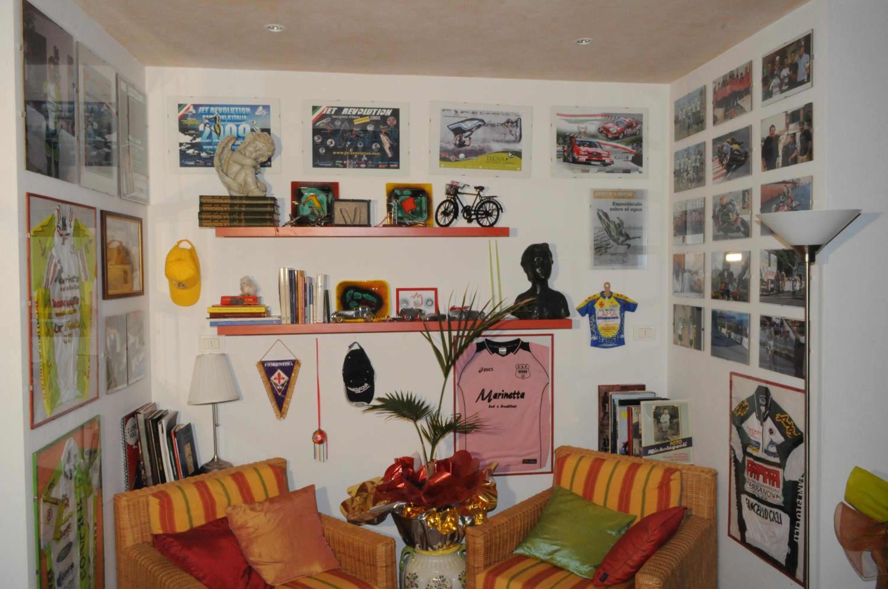 Photo 8